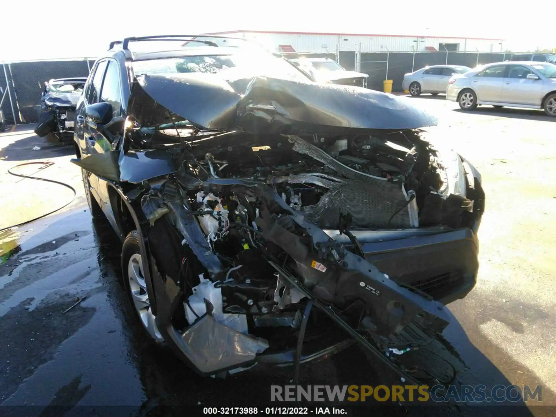 6 Photograph of a damaged car 2T3H1RFV4KW043956 TOYOTA RAV4 2019