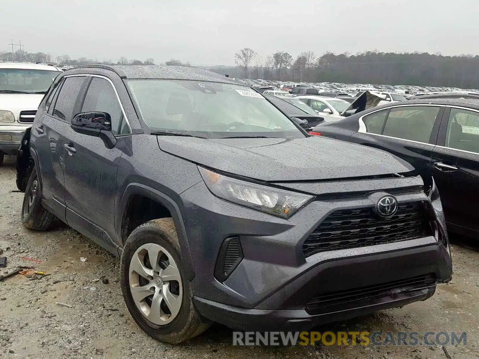 1 Photograph of a damaged car 2T3H1RFV4KW044184 TOYOTA RAV4 2019