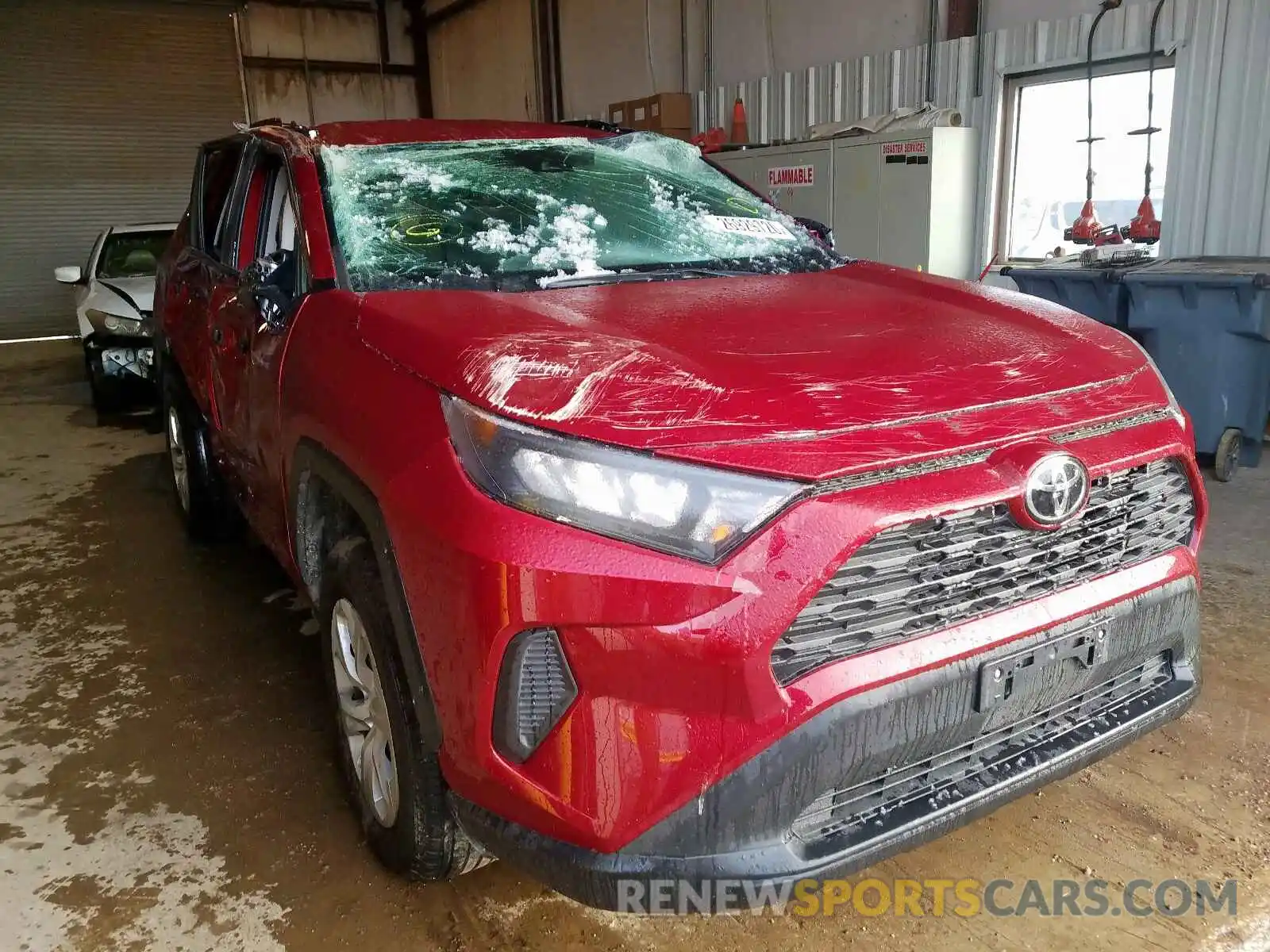 1 Photograph of a damaged car 2T3H1RFV4KW046260 TOYOTA RAV4 2019