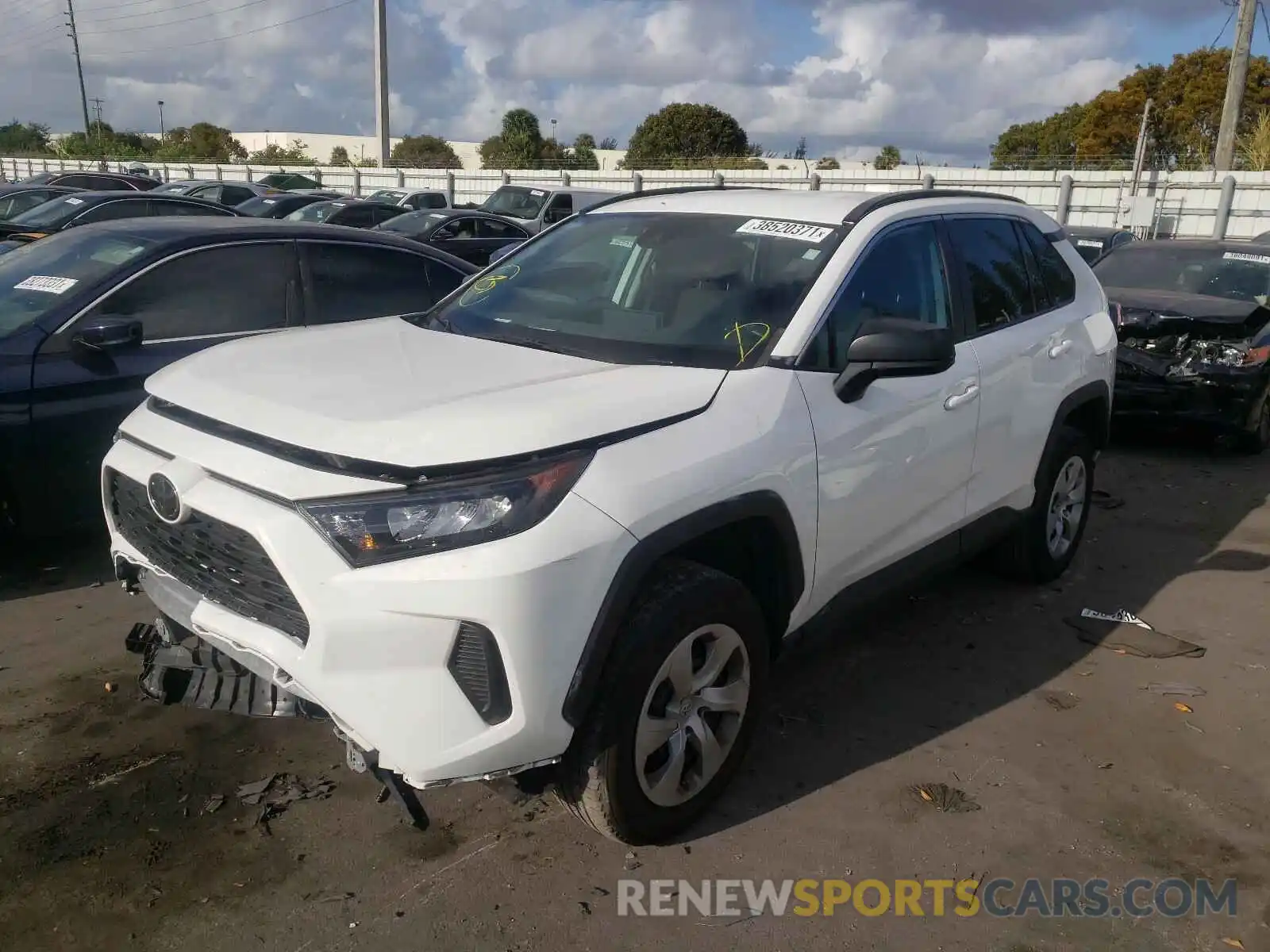 2 Photograph of a damaged car 2T3H1RFV4KW048509 TOYOTA RAV4 2019