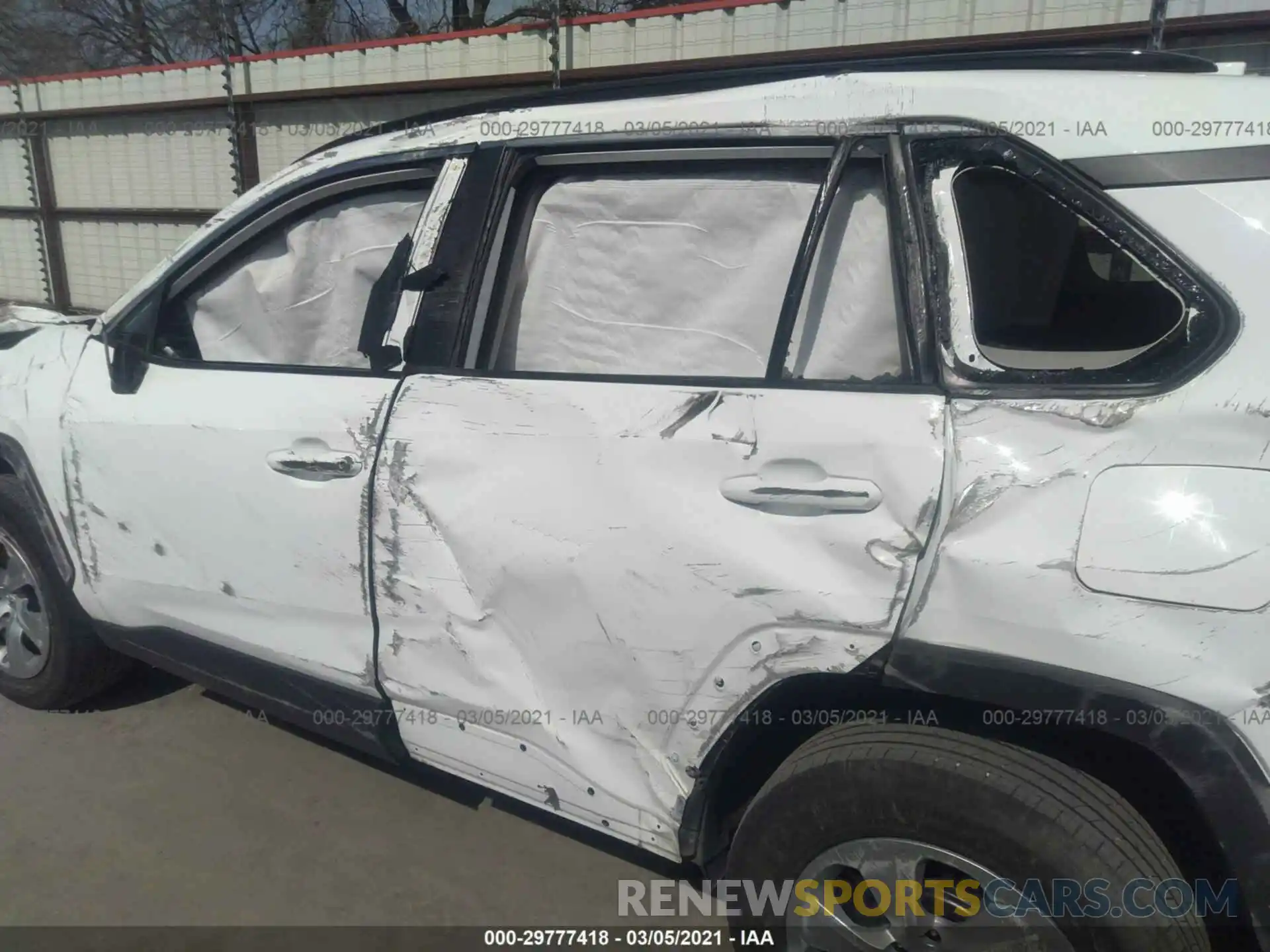 6 Photograph of a damaged car 2T3H1RFV4KW051653 TOYOTA RAV4 2019