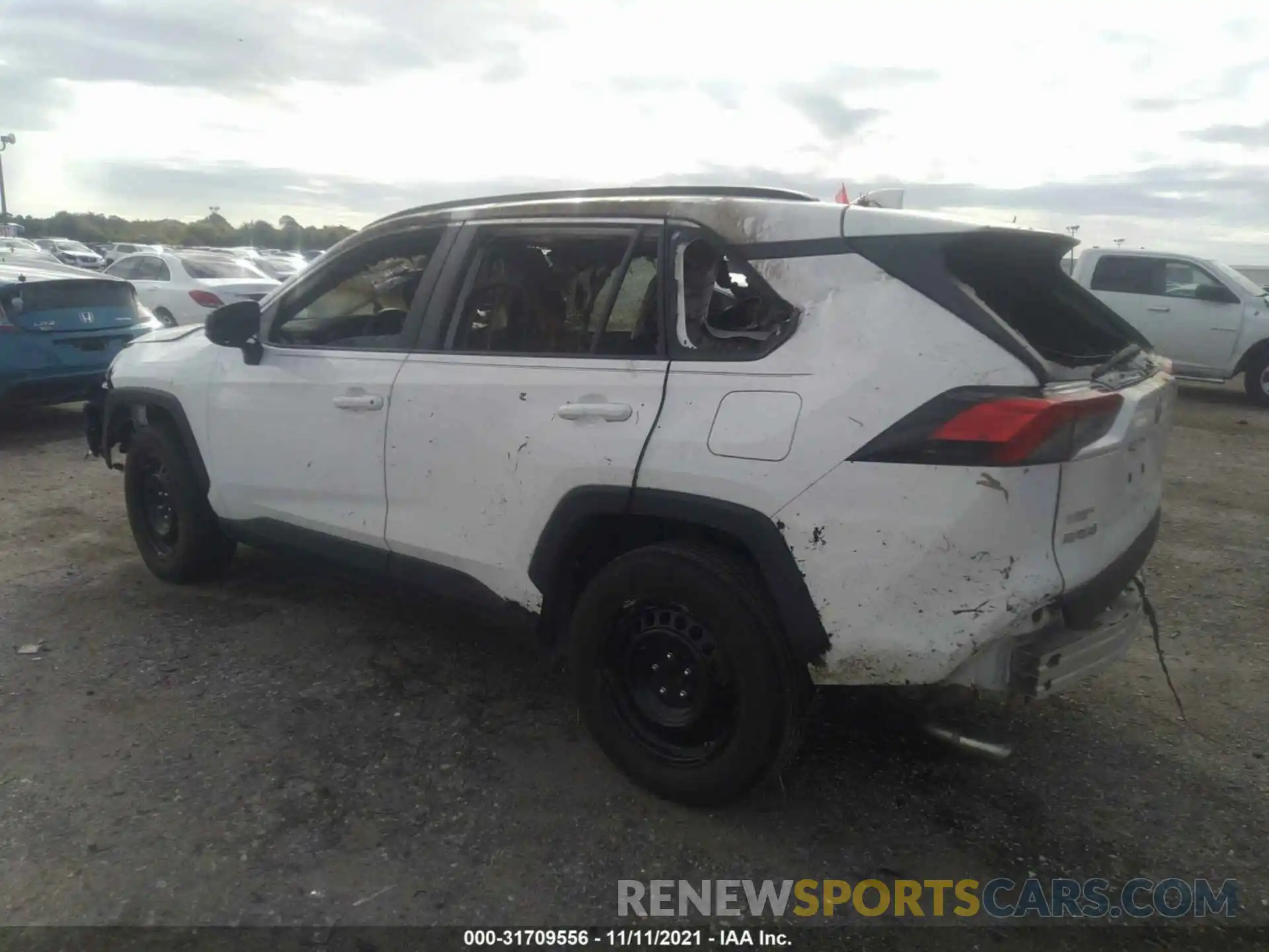 3 Photograph of a damaged car 2T3H1RFV4KW053404 TOYOTA RAV4 2019