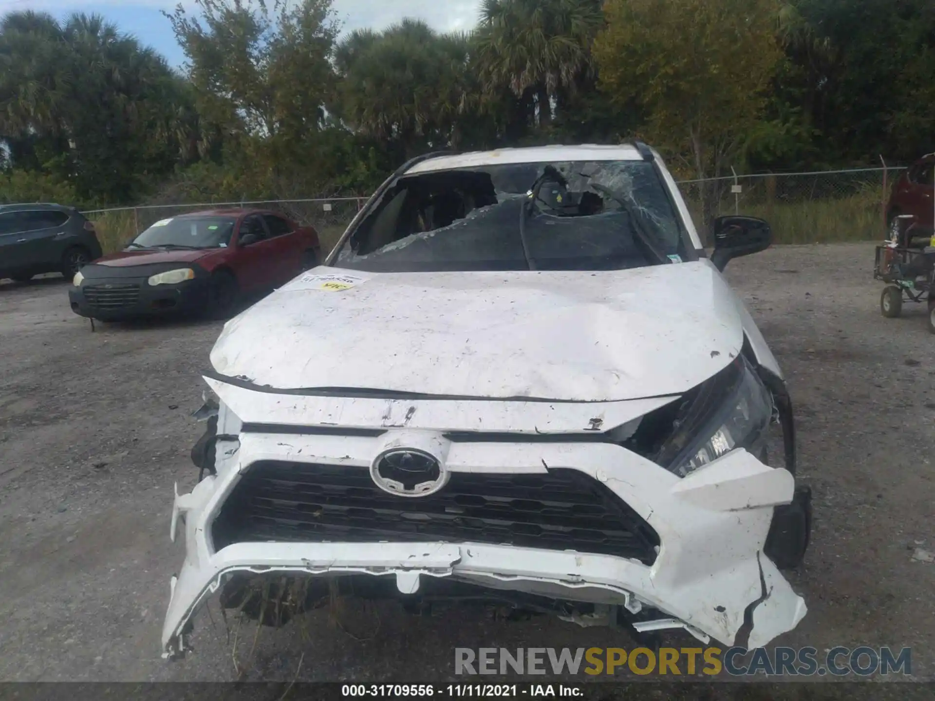 6 Photograph of a damaged car 2T3H1RFV4KW053404 TOYOTA RAV4 2019