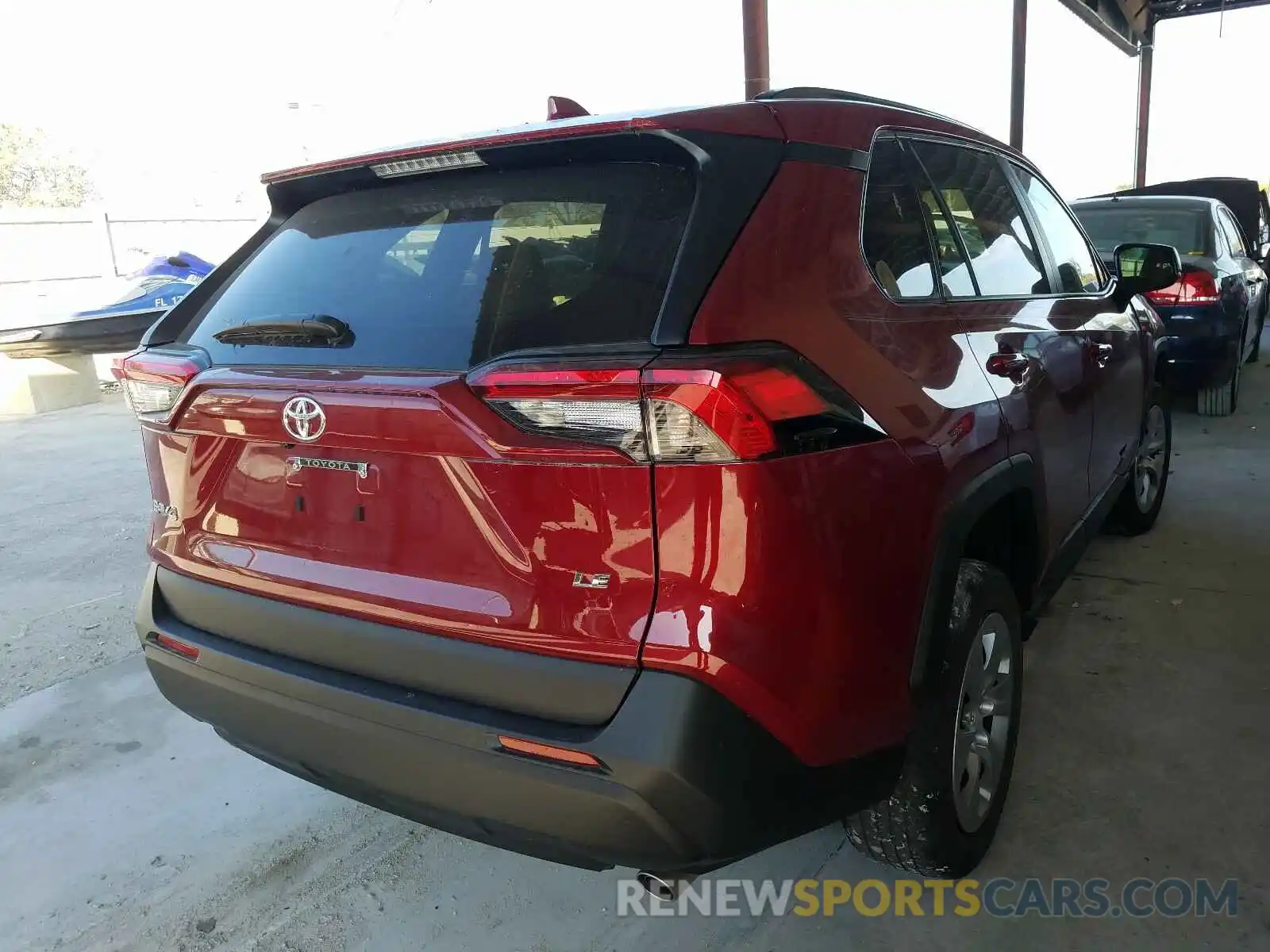 4 Photograph of a damaged car 2T3H1RFV4KW054665 TOYOTA RAV4 2019