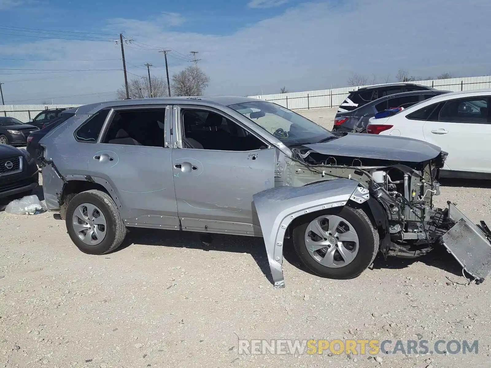 1 Photograph of a damaged car 2T3H1RFV4KW057324 TOYOTA RAV4 2019