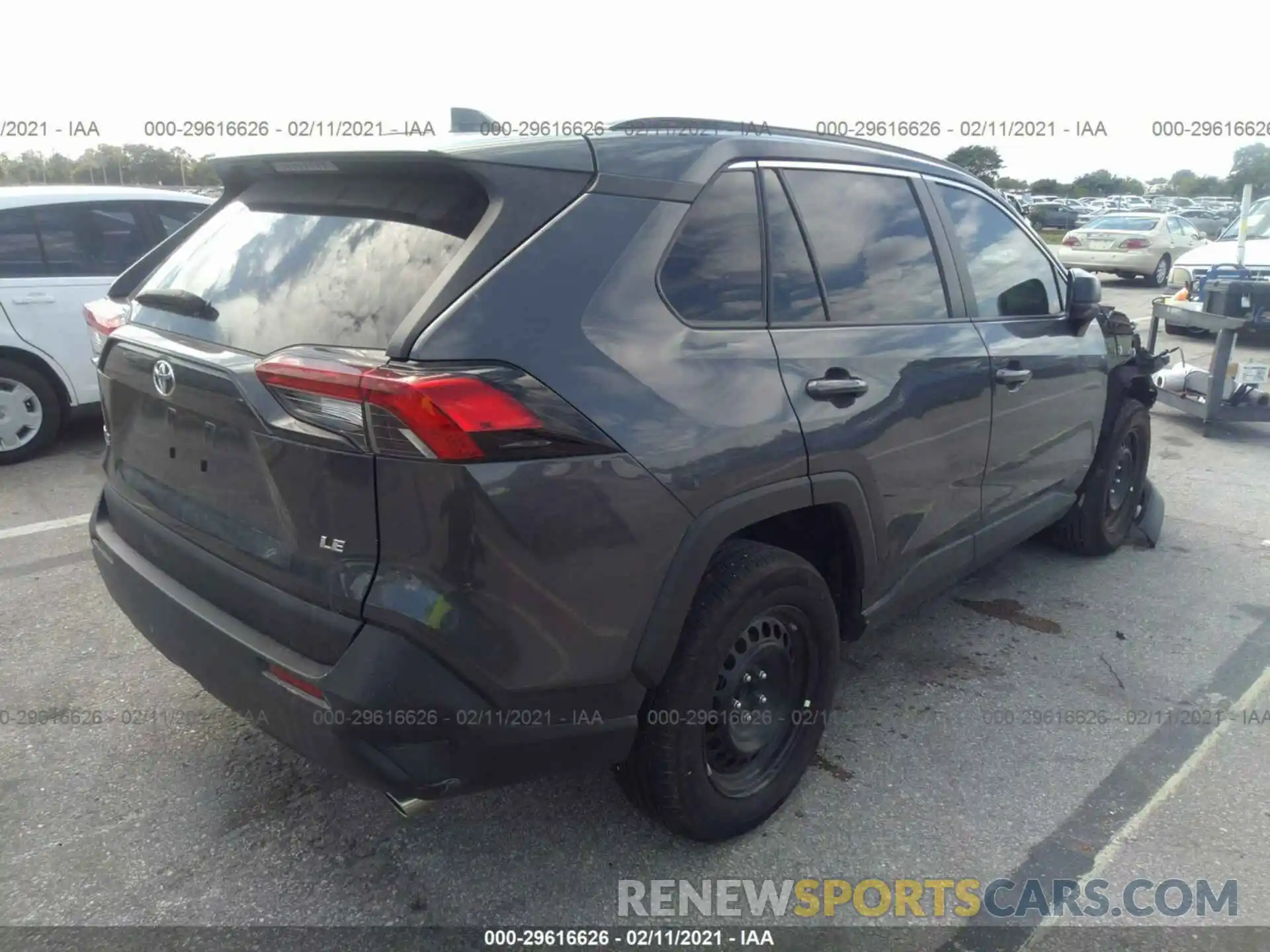 4 Фотография поврежденного автомобиля 2T3H1RFV4KW057453 TOYOTA RAV4 2019