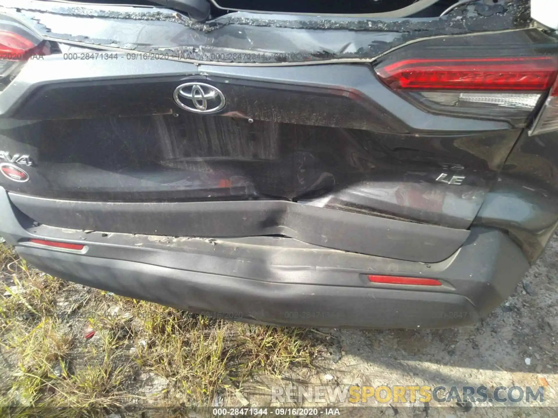 6 Photograph of a damaged car 2T3H1RFV5KC002835 TOYOTA RAV4 2019