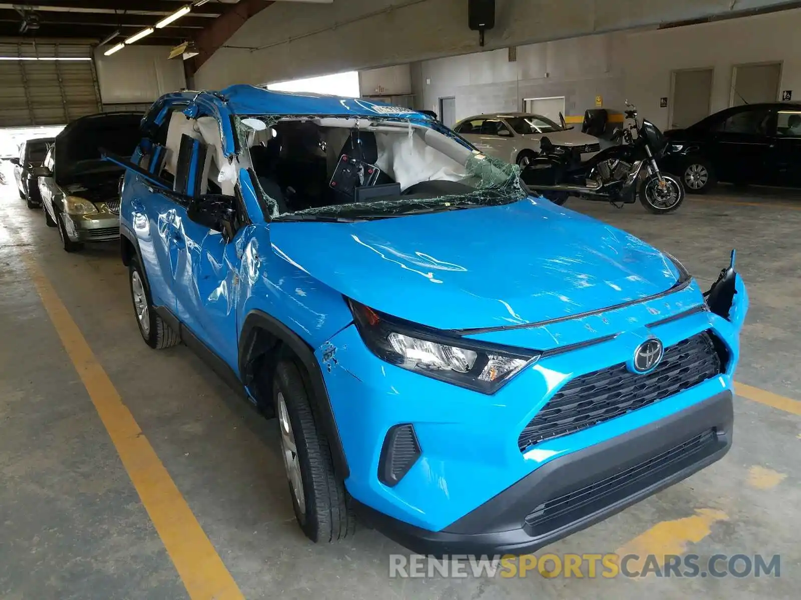 9 Photograph of a damaged car 2T3H1RFV5KC009218 TOYOTA RAV4 2019