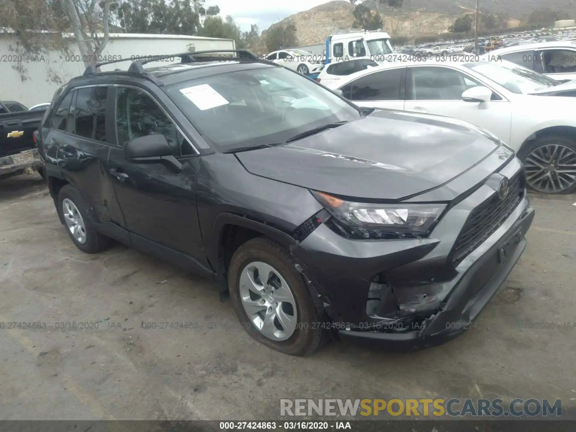 1 Photograph of a damaged car 2T3H1RFV5KC012118 TOYOTA RAV4 2019