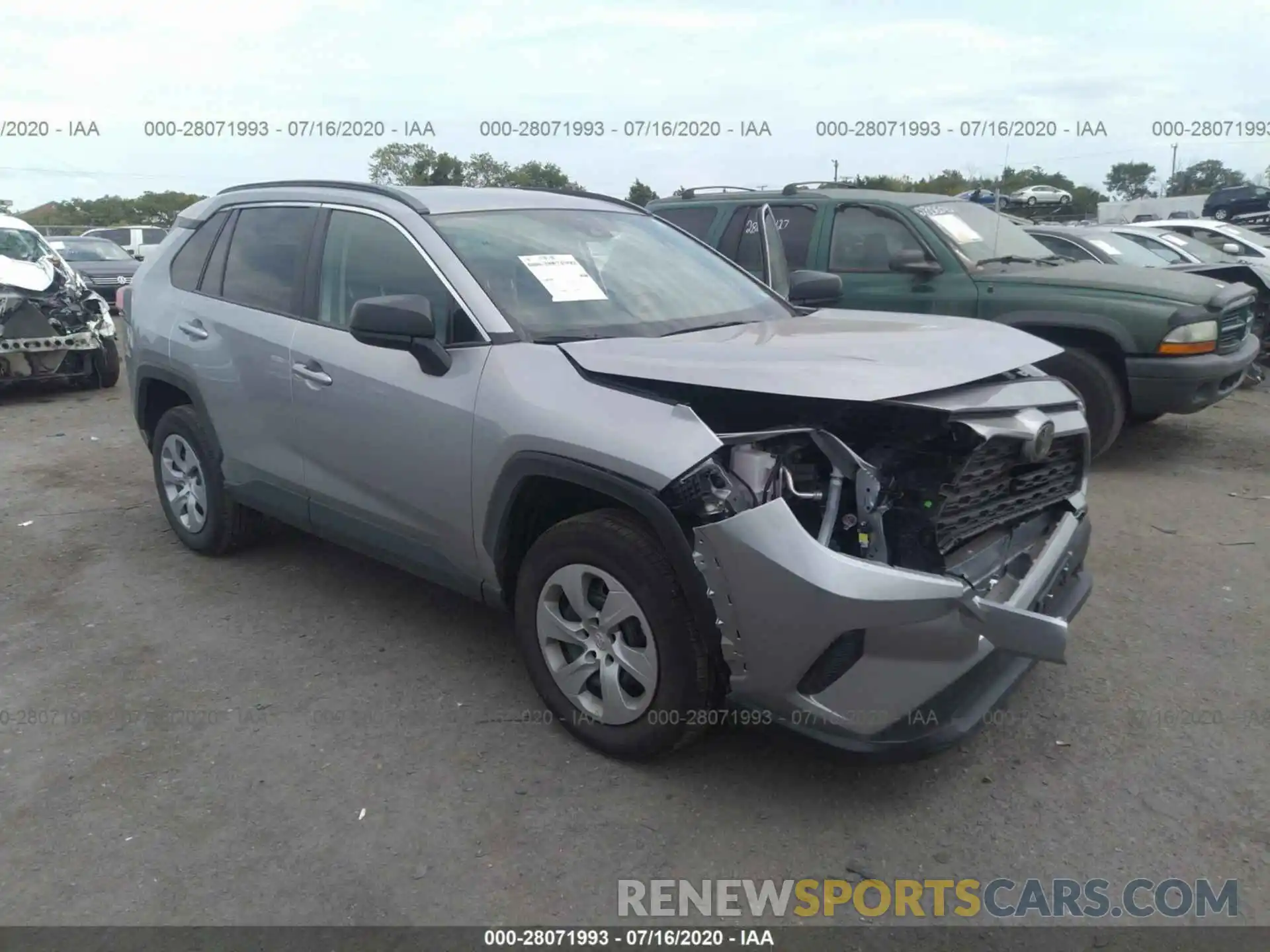 1 Photograph of a damaged car 2T3H1RFV5KC018789 TOYOTA RAV4 2019