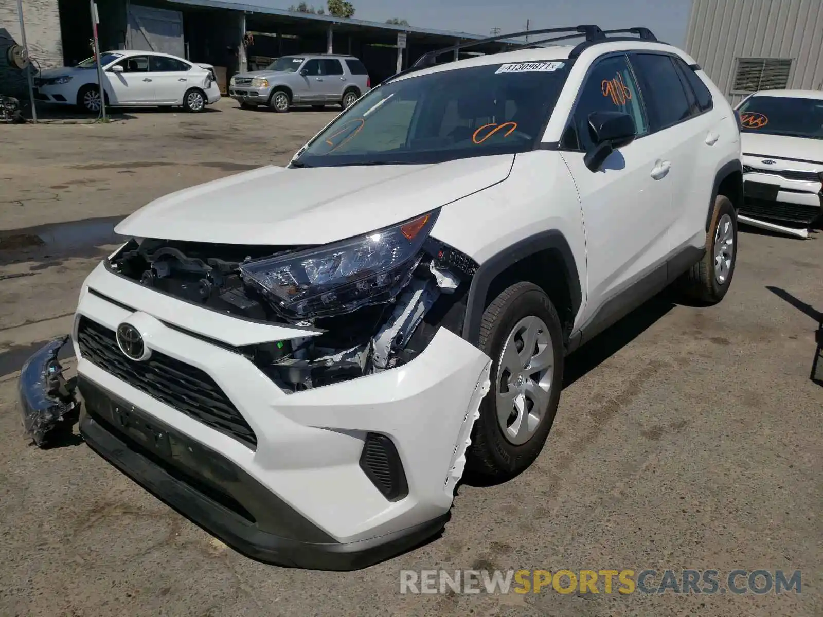 2 Фотография поврежденного автомобиля 2T3H1RFV5KC020574 TOYOTA RAV4 2019