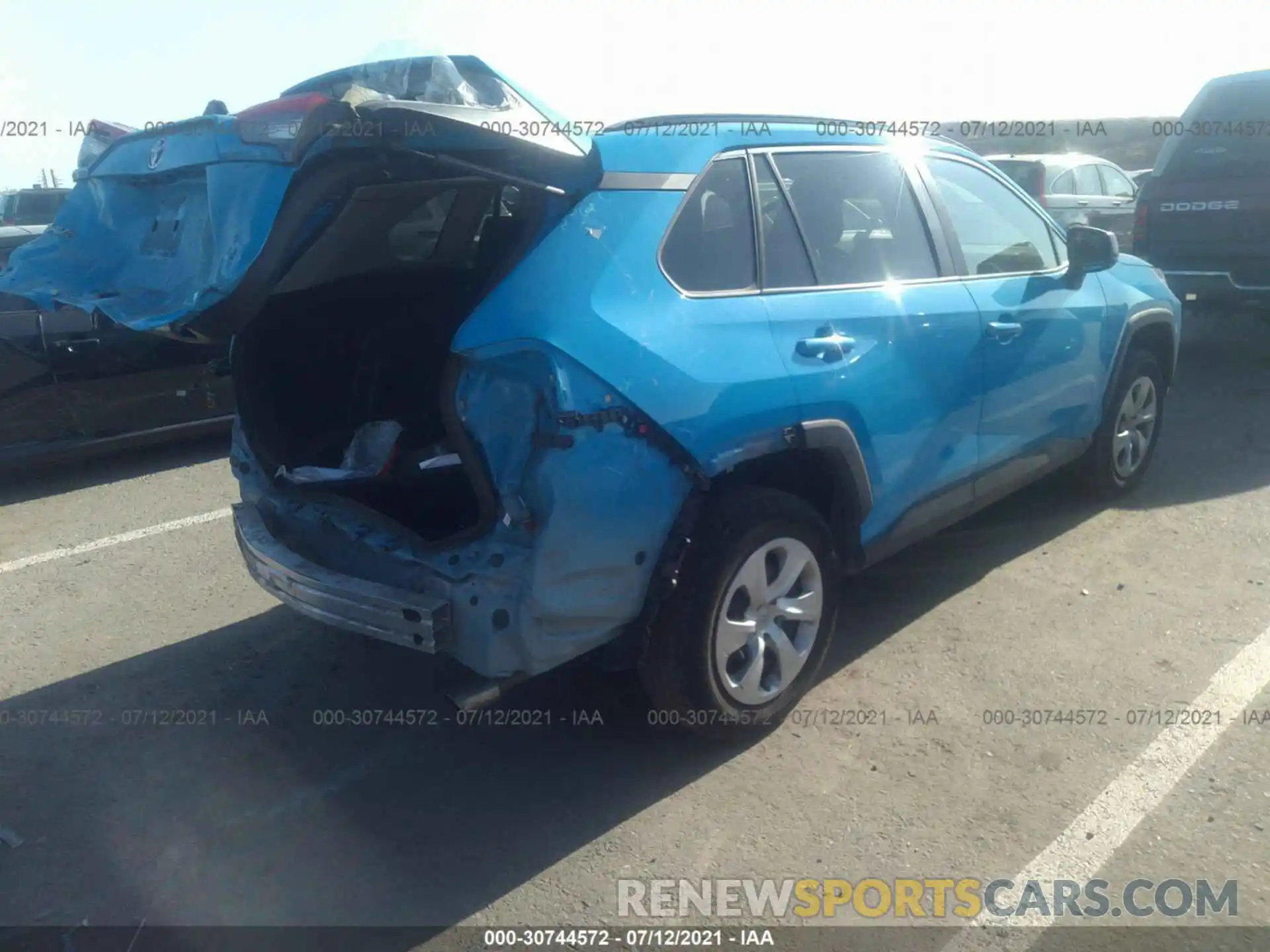 4 Фотография поврежденного автомобиля 2T3H1RFV5KC022177 TOYOTA RAV4 2019