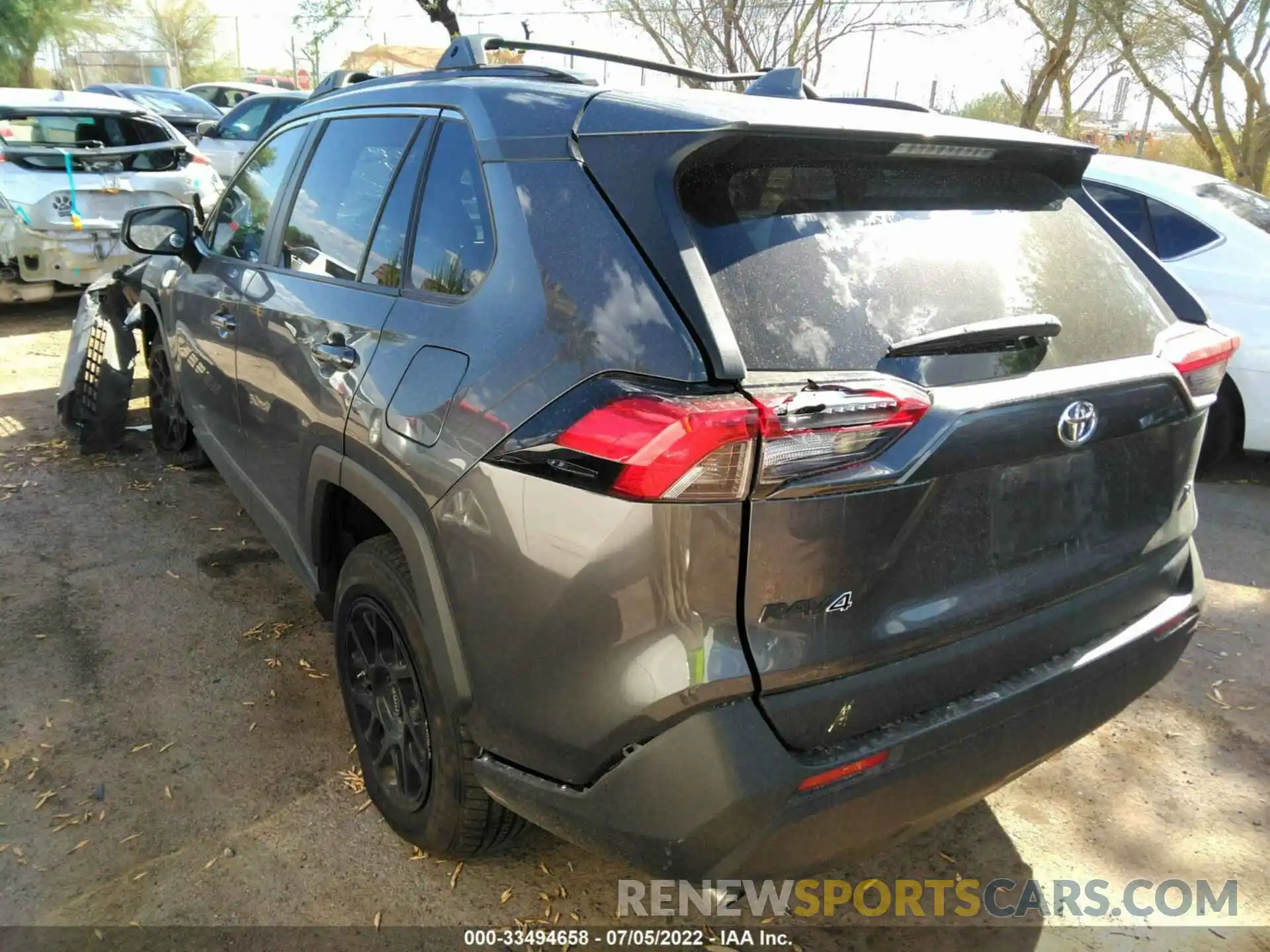 3 Photograph of a damaged car 2T3H1RFV5KW001974 TOYOTA RAV4 2019