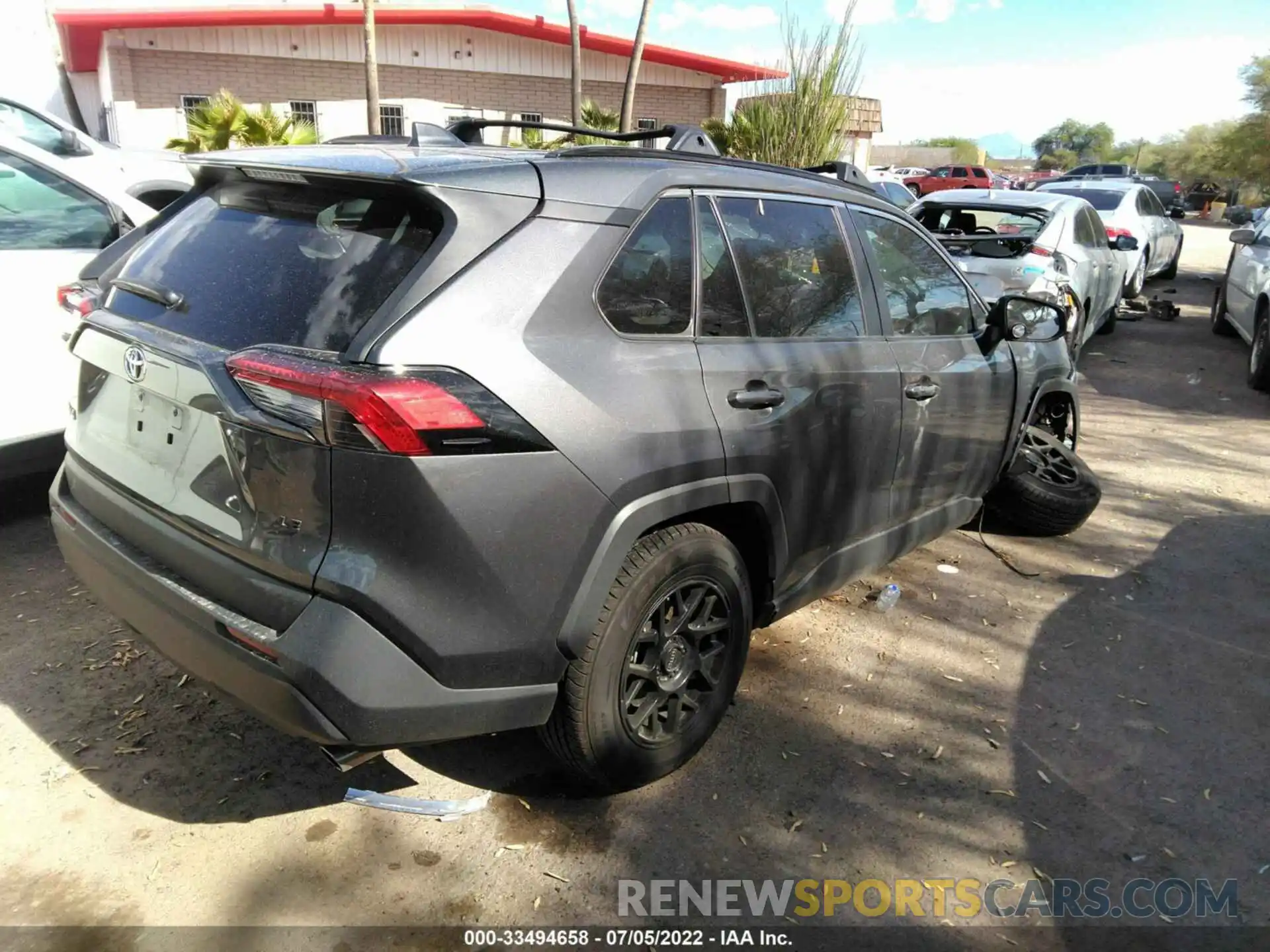 4 Photograph of a damaged car 2T3H1RFV5KW001974 TOYOTA RAV4 2019