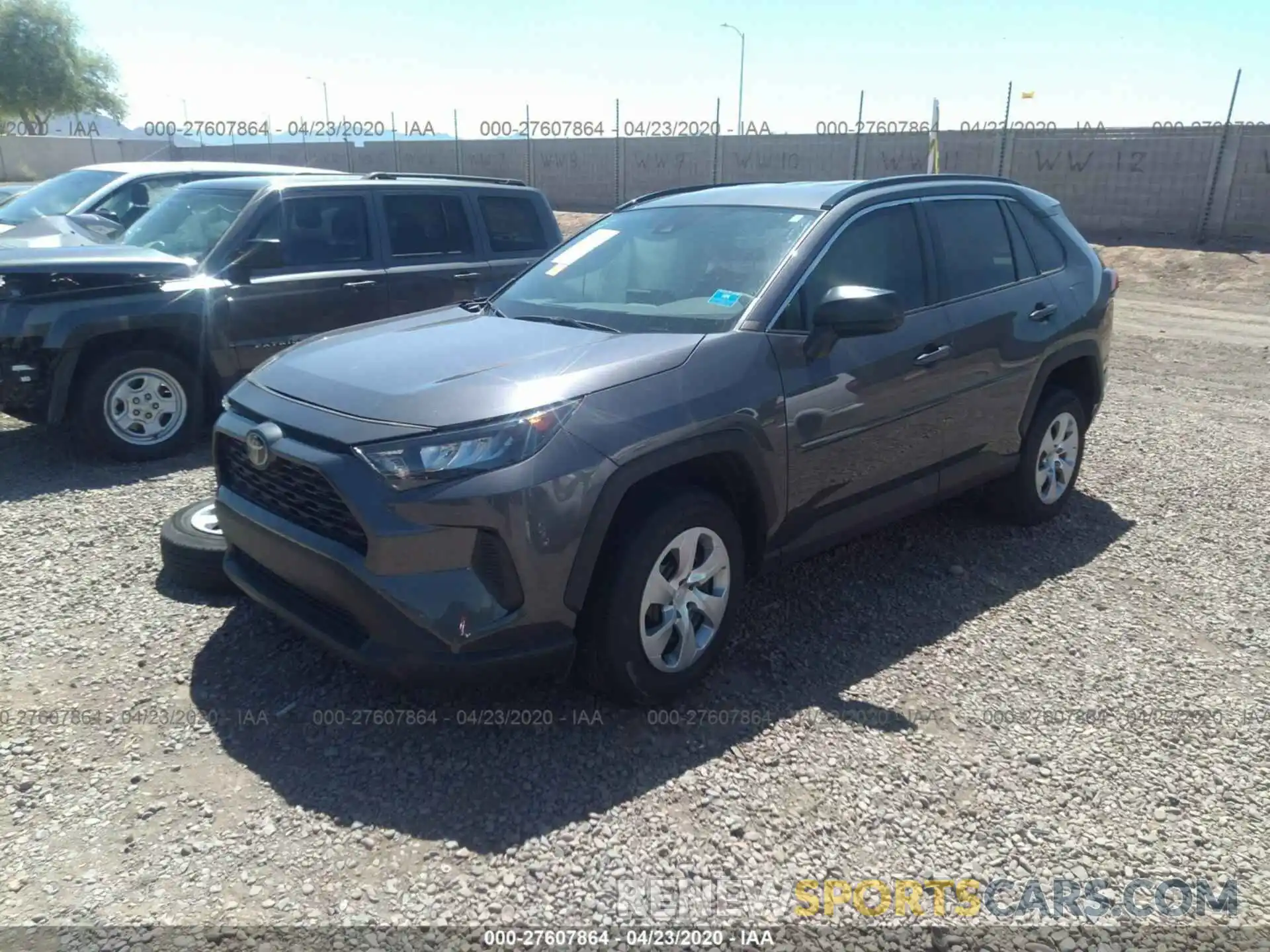 2 Фотография поврежденного автомобиля 2T3H1RFV5KW002056 TOYOTA RAV4 2019