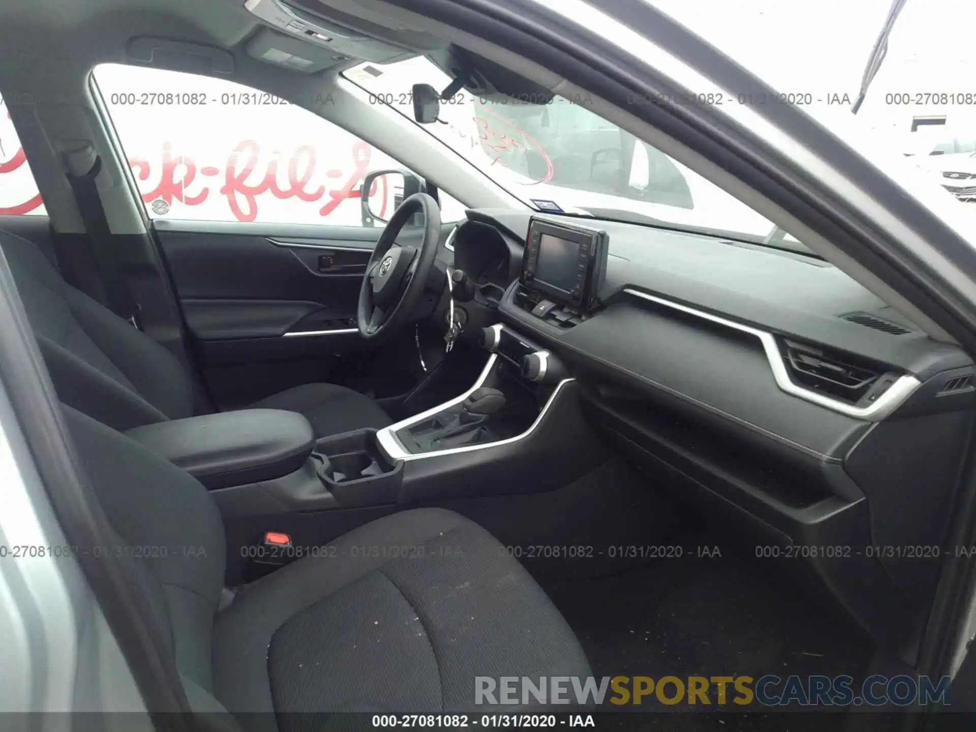 5 Photograph of a damaged car 2T3H1RFV5KW007578 TOYOTA RAV4 2019