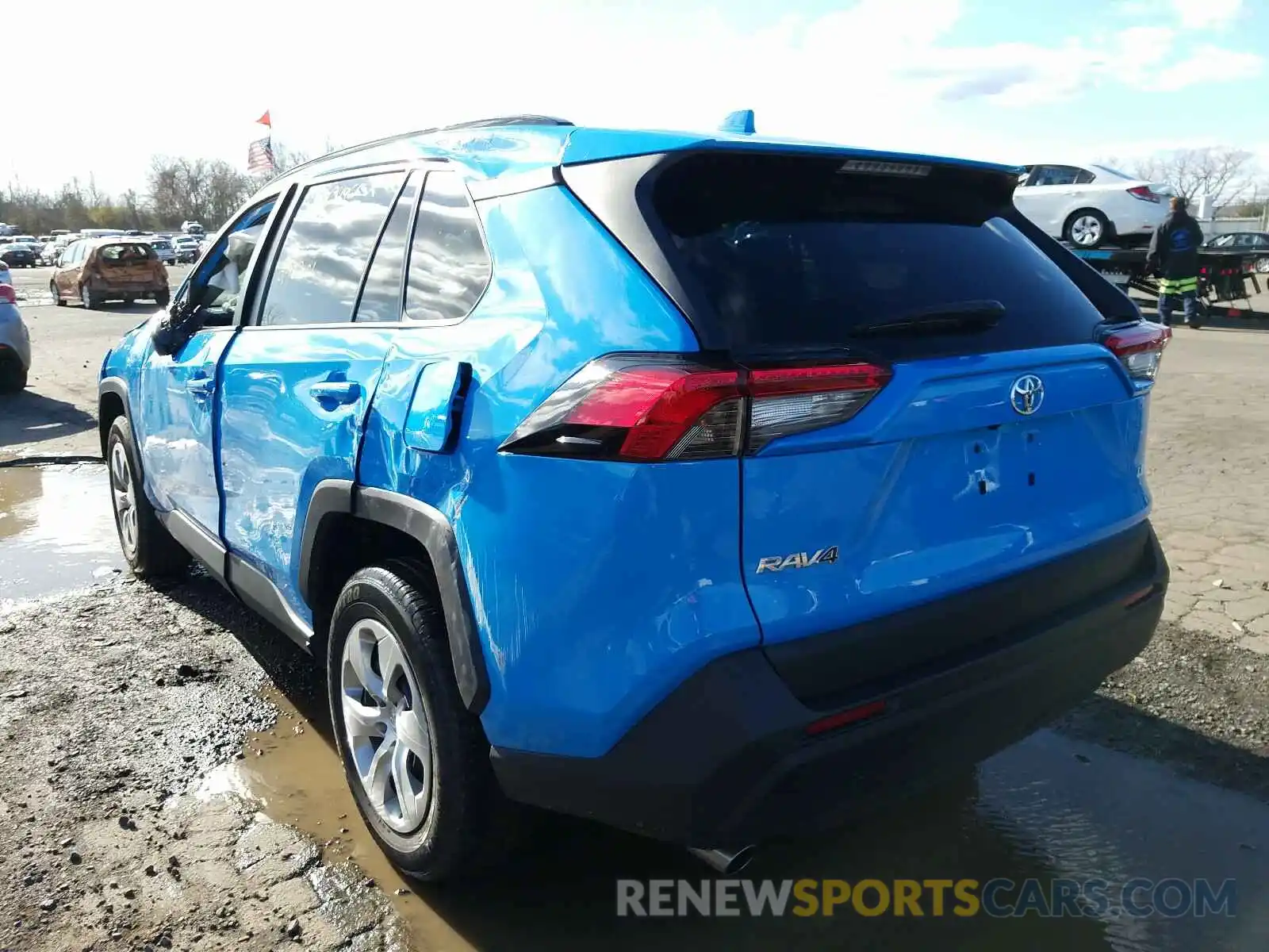 3 Photograph of a damaged car 2T3H1RFV5KW009492 TOYOTA RAV4 2019