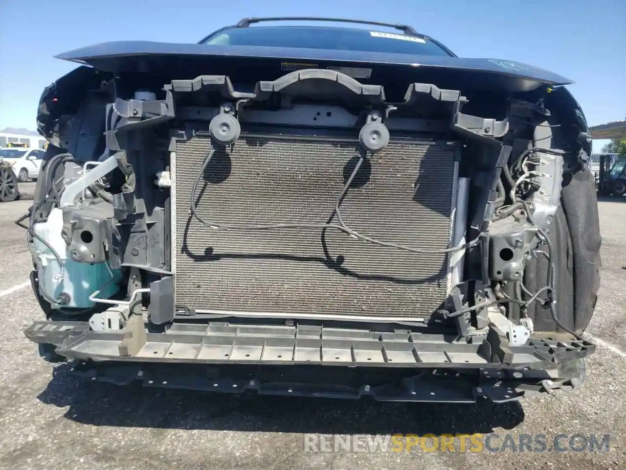 9 Photograph of a damaged car 2T3H1RFV5KW009718 TOYOTA RAV4 2019