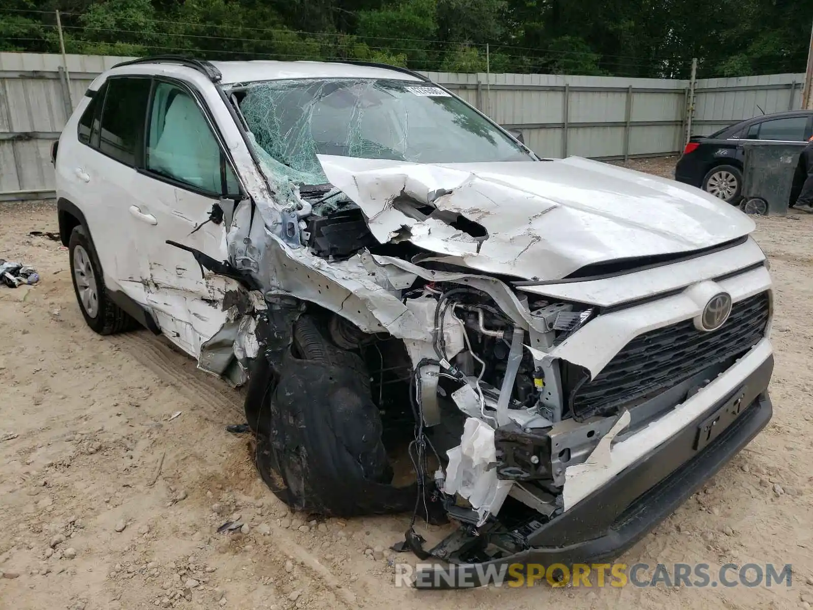 1 Photograph of a damaged car 2T3H1RFV5KW015227 TOYOTA RAV4 2019