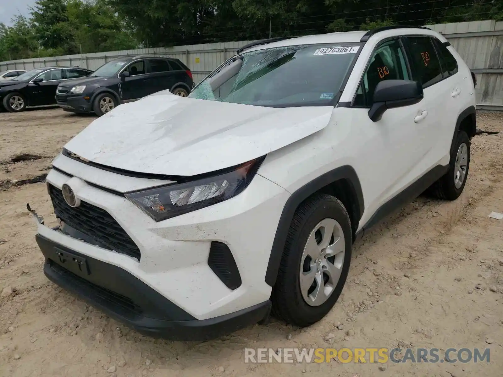 2 Photograph of a damaged car 2T3H1RFV5KW015227 TOYOTA RAV4 2019