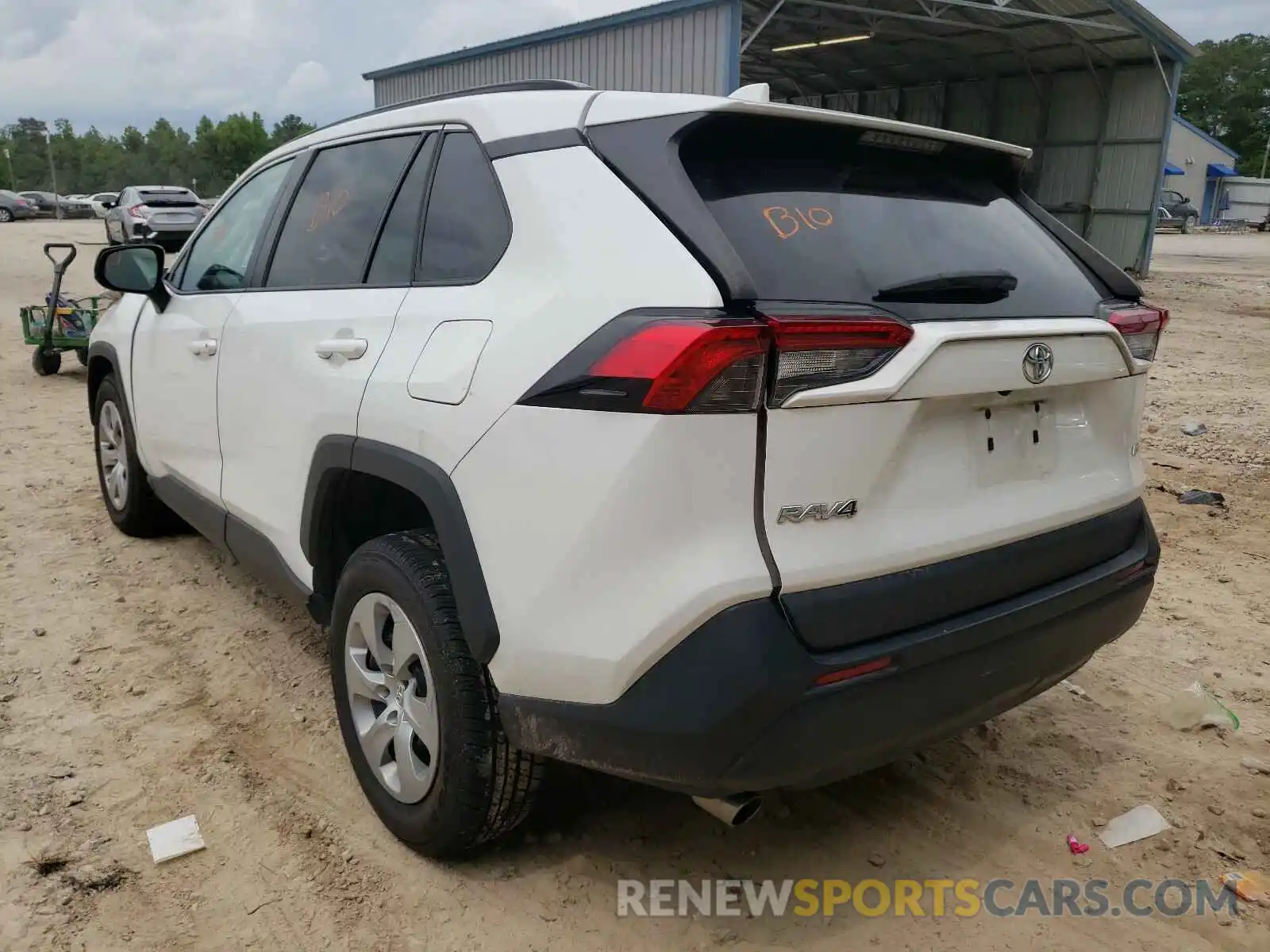 3 Photograph of a damaged car 2T3H1RFV5KW015227 TOYOTA RAV4 2019