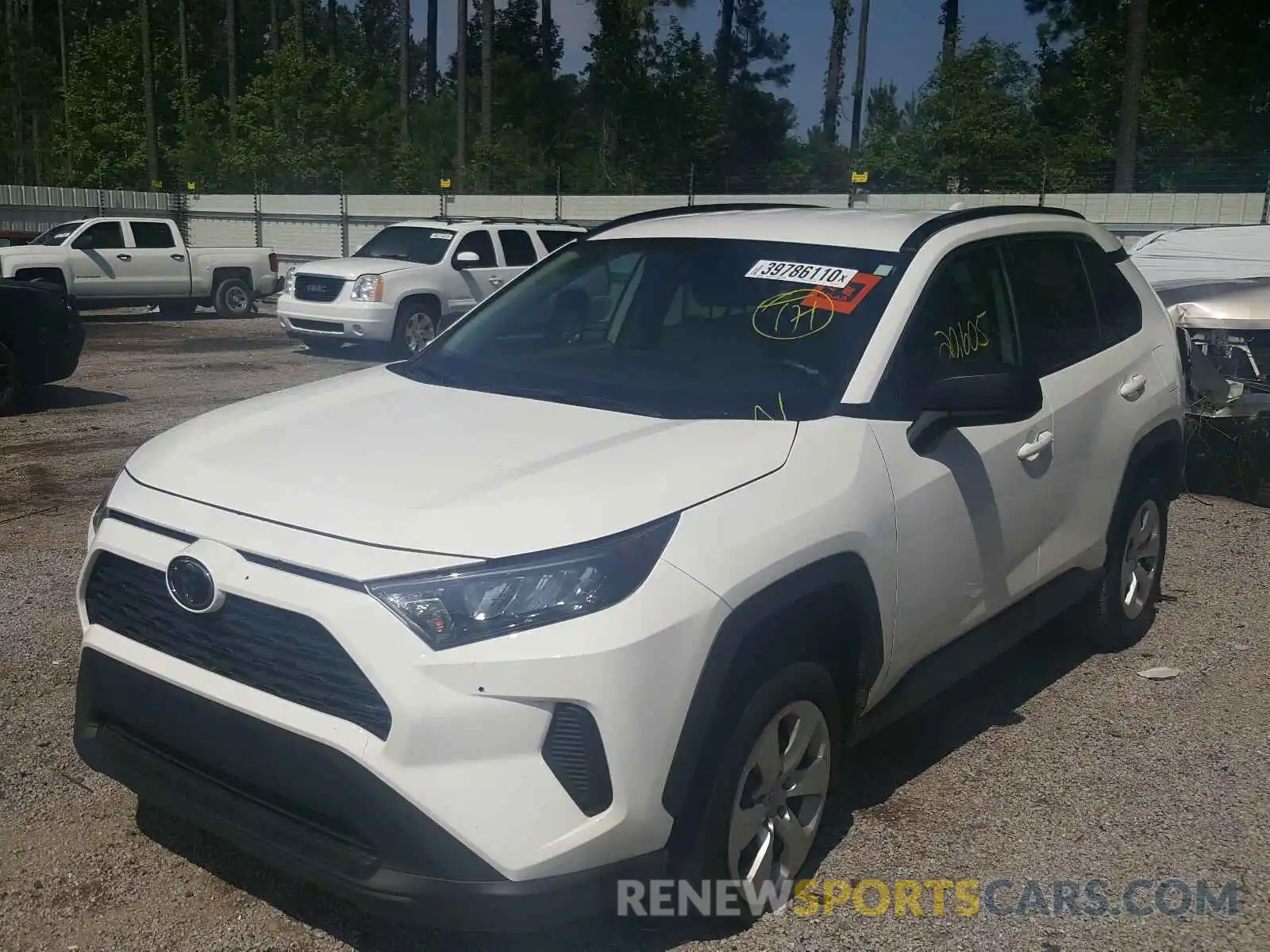 2 Photograph of a damaged car 2T3H1RFV5KW019648 TOYOTA RAV4 2019