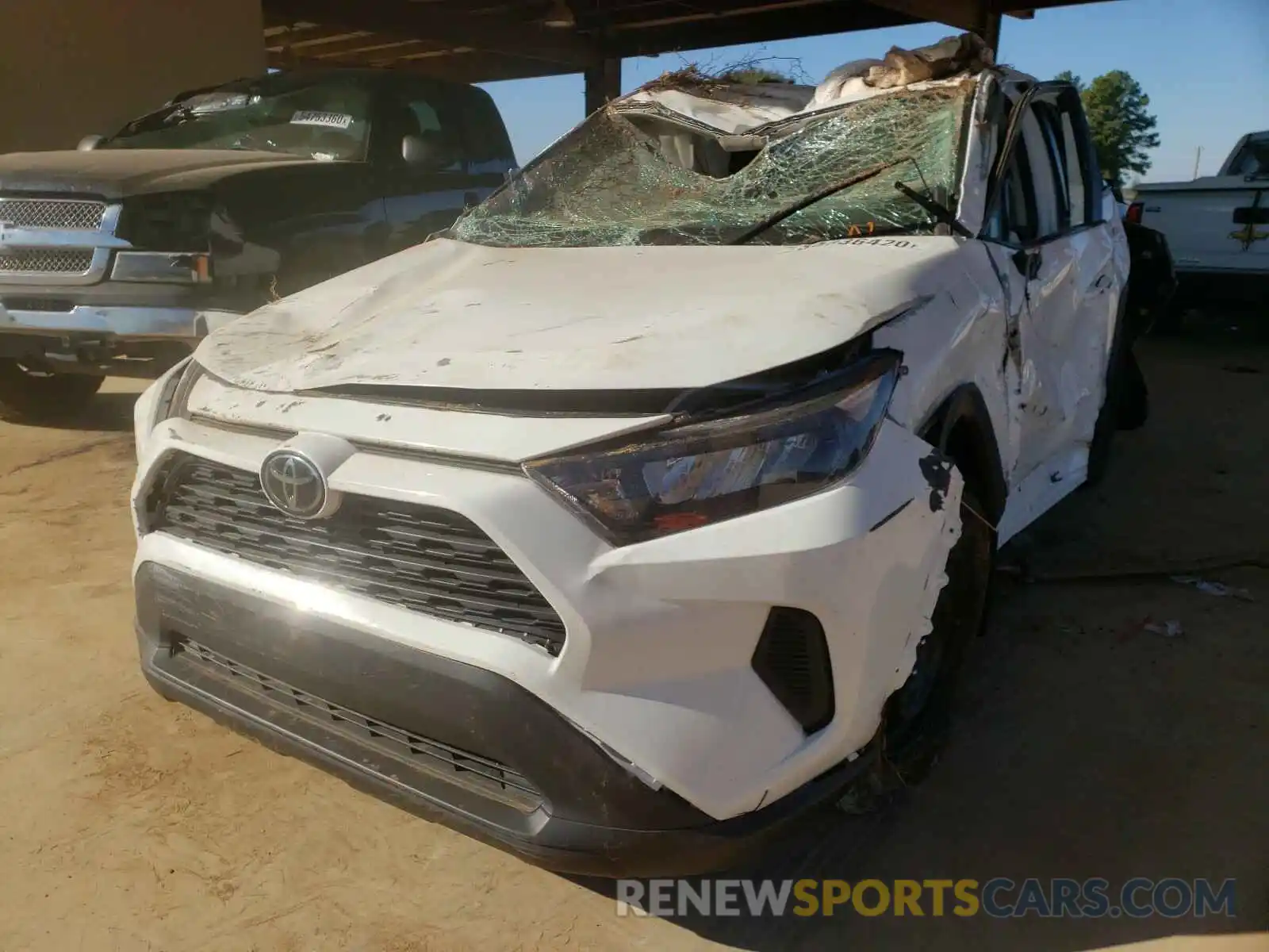 2 Photograph of a damaged car 2T3H1RFV5KW023232 TOYOTA RAV4 2019