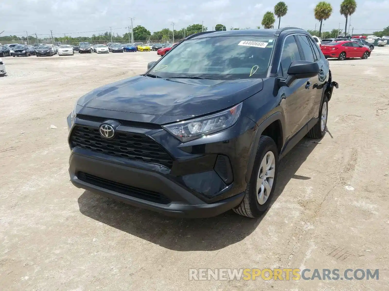 2 Photograph of a damaged car 2T3H1RFV5KW028303 TOYOTA RAV4 2019