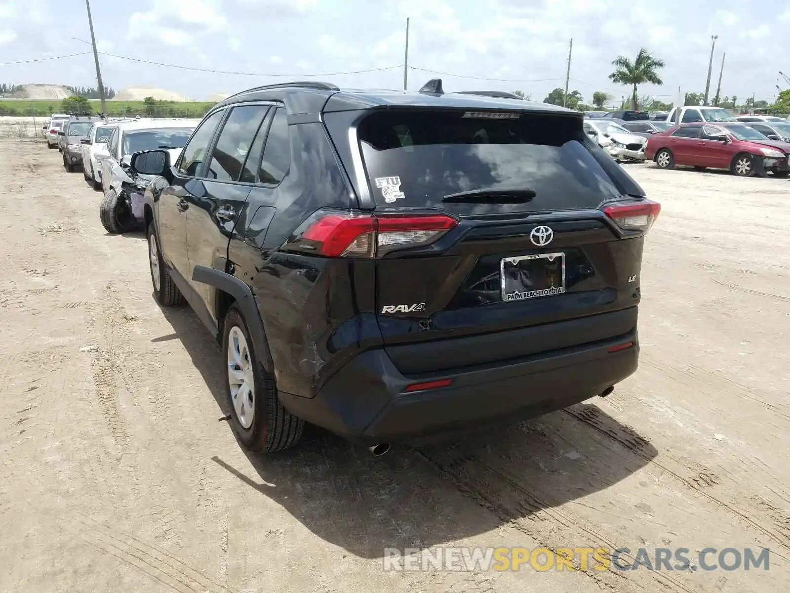 3 Photograph of a damaged car 2T3H1RFV5KW028303 TOYOTA RAV4 2019