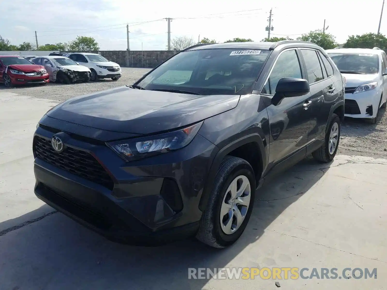 2 Фотография поврежденного автомобиля 2T3H1RFV5KW033890 TOYOTA RAV4 2019