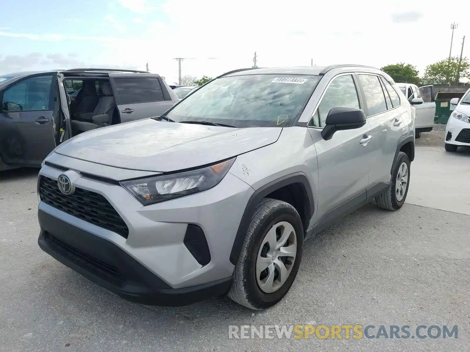 2 Photograph of a damaged car 2T3H1RFV5KW034456 TOYOTA RAV4 2019