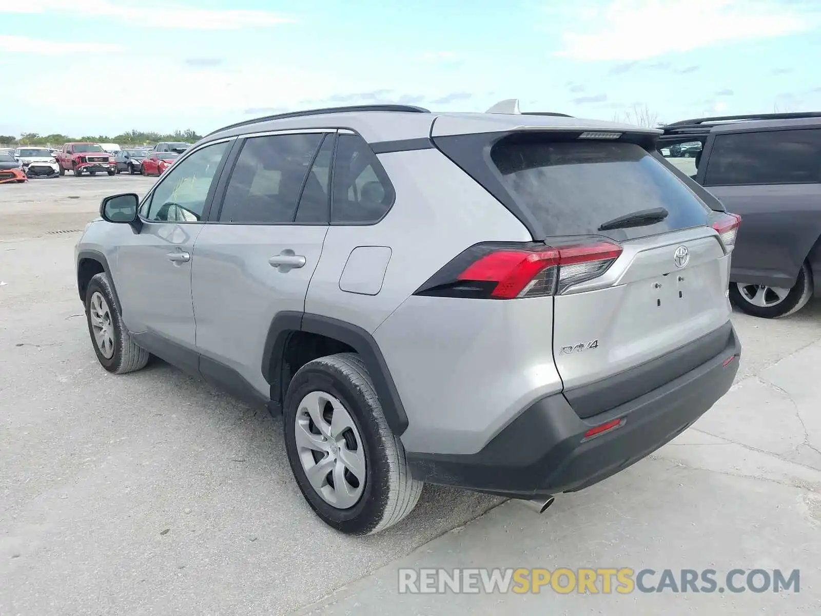 3 Photograph of a damaged car 2T3H1RFV5KW034456 TOYOTA RAV4 2019