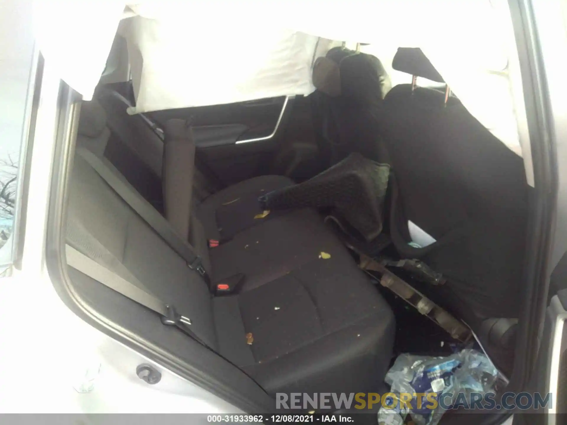 8 Фотография поврежденного автомобиля 2T3H1RFV5KW036501 TOYOTA RAV4 2019