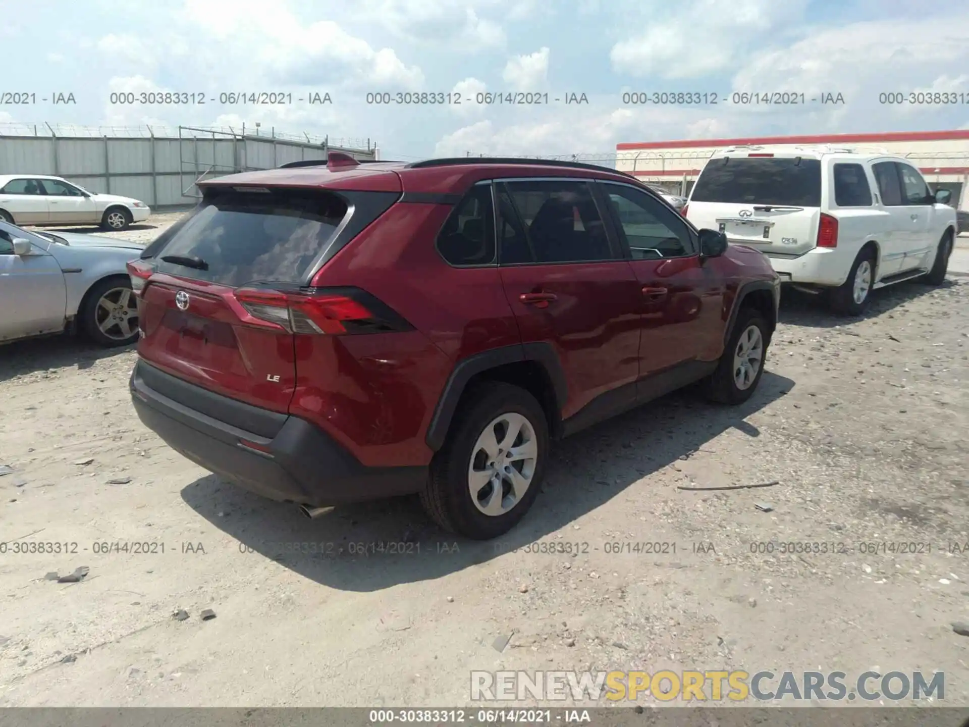 4 Photograph of a damaged car 2T3H1RFV5KW036899 TOYOTA RAV4 2019