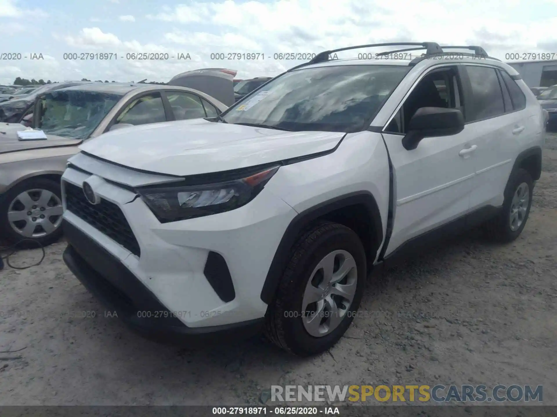 2 Photograph of a damaged car 2T3H1RFV5KW040063 TOYOTA RAV4 2019