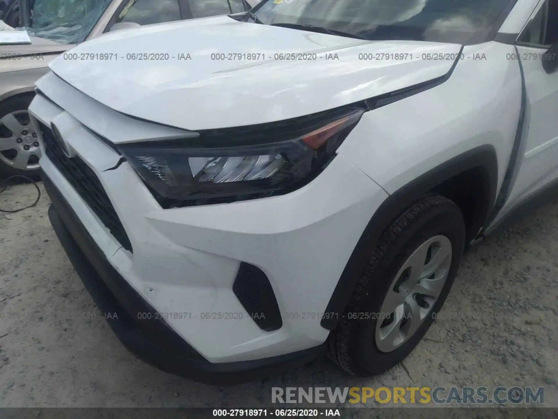 6 Photograph of a damaged car 2T3H1RFV5KW040063 TOYOTA RAV4 2019