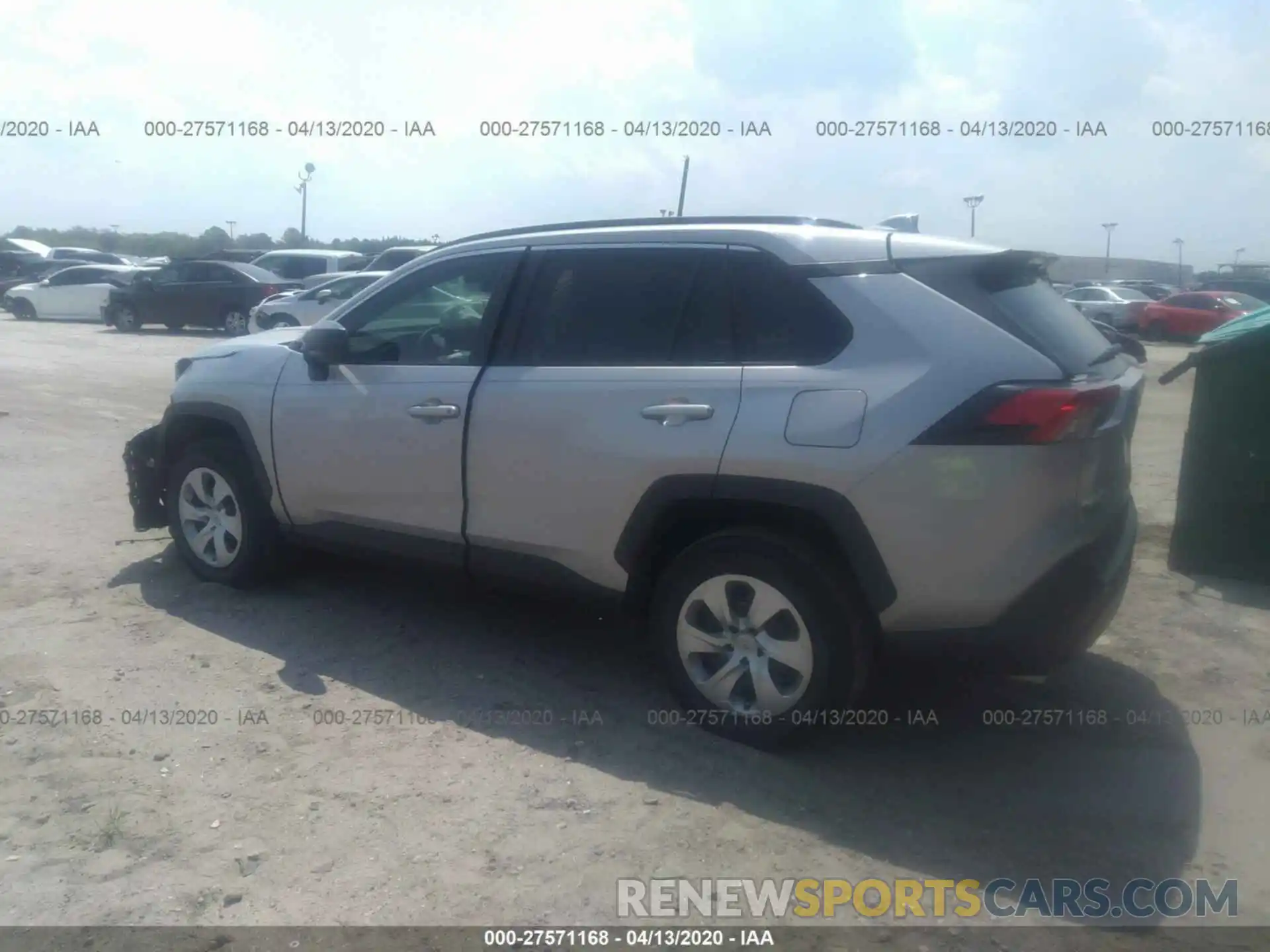 3 Photograph of a damaged car 2T3H1RFV5KW042184 TOYOTA RAV4 2019