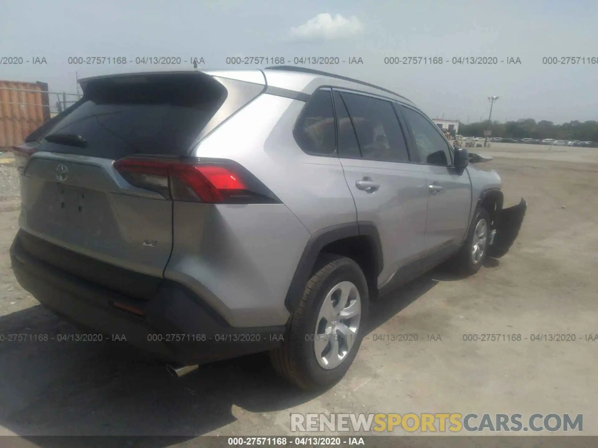 4 Photograph of a damaged car 2T3H1RFV5KW042184 TOYOTA RAV4 2019