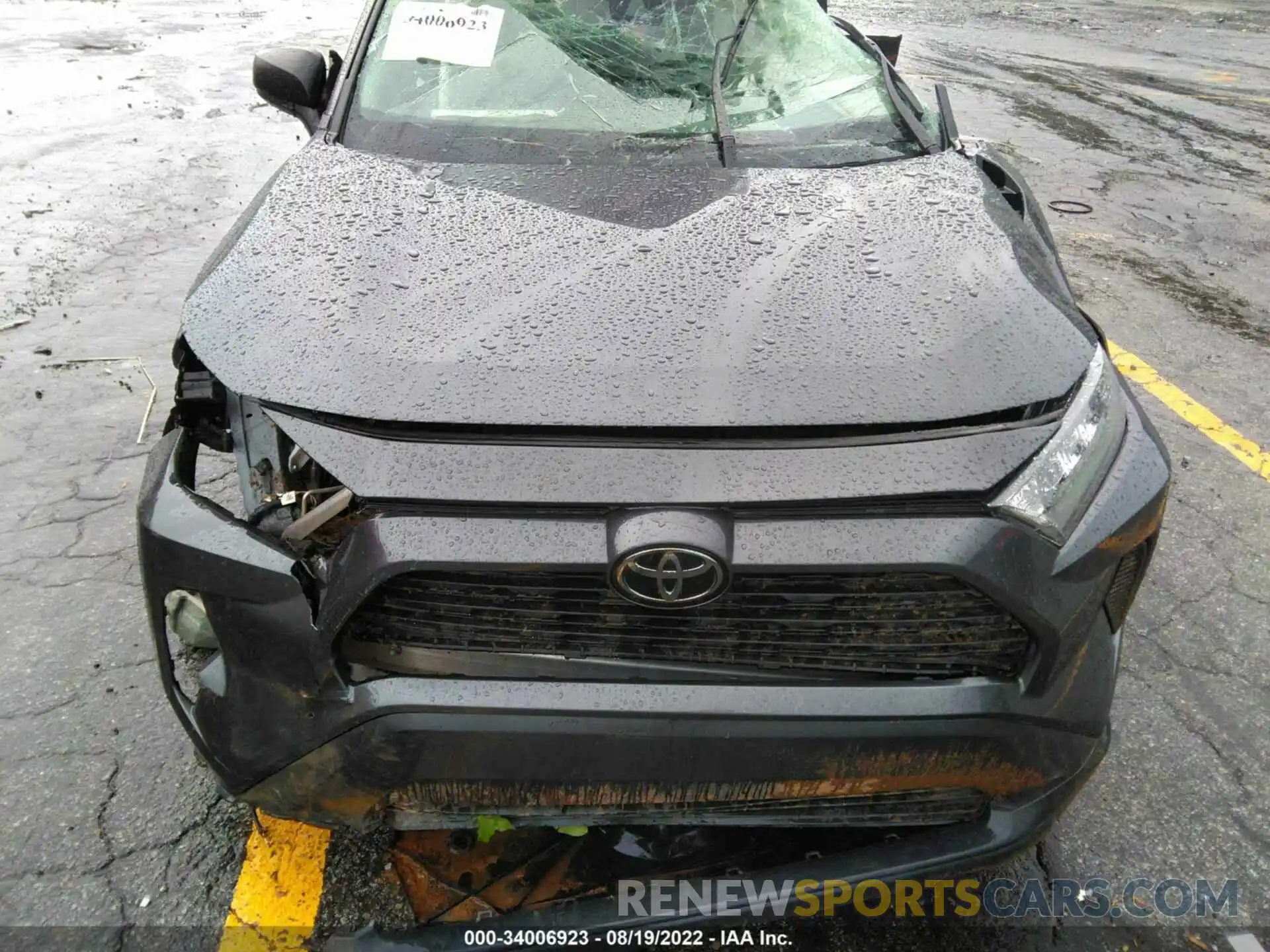 10 Photograph of a damaged car 2T3H1RFV5KW045327 TOYOTA RAV4 2019