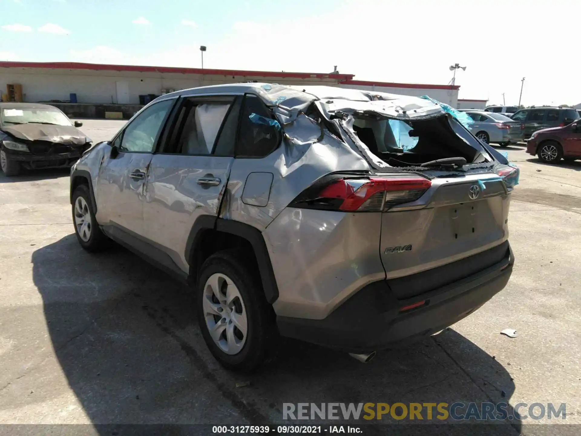 3 Photograph of a damaged car 2T3H1RFV5KW047286 TOYOTA RAV4 2019