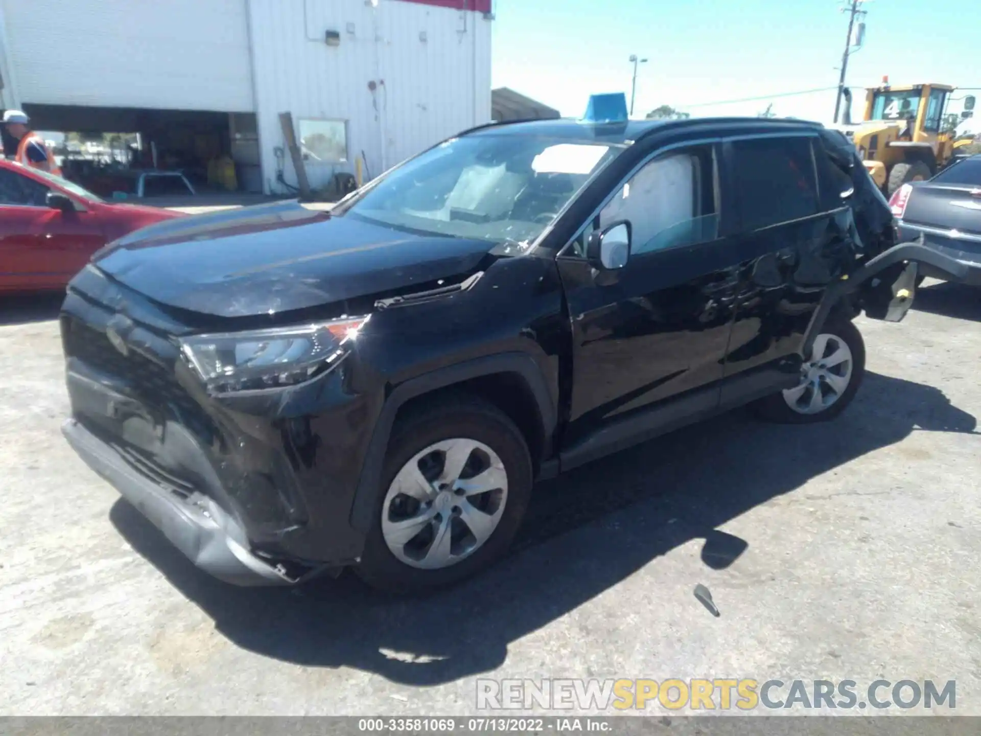 6 Photograph of a damaged car 2T3H1RFV5KW047823 TOYOTA RAV4 2019