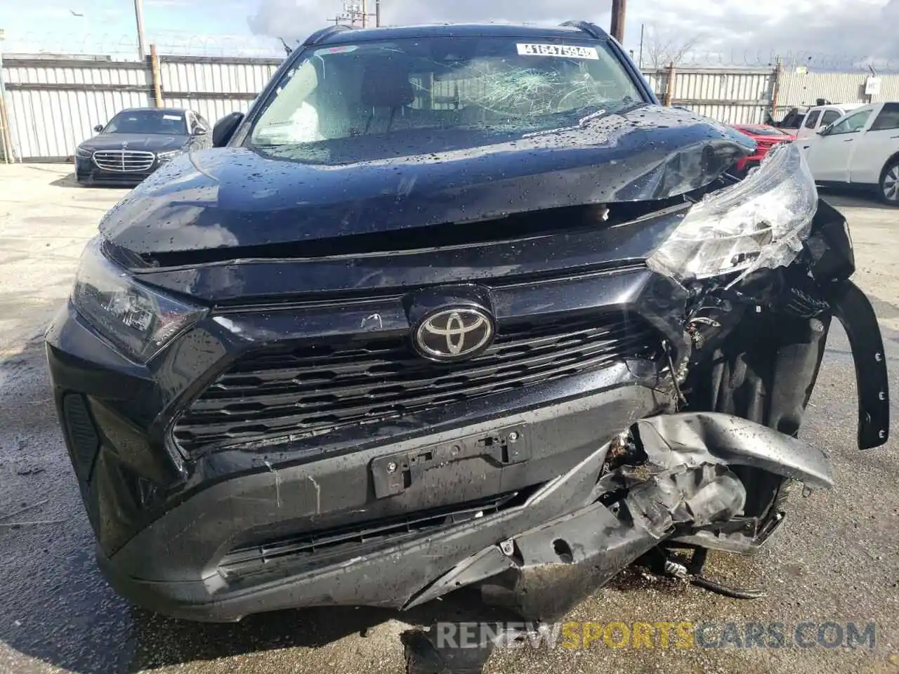 5 Photograph of a damaged car 2T3H1RFV6KC009180 TOYOTA RAV4 2019