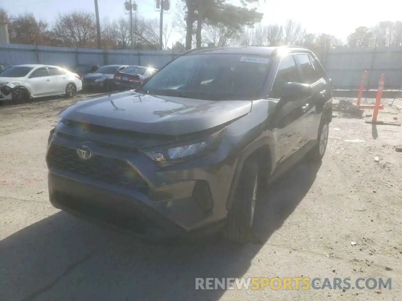 2 Фотография поврежденного автомобиля 2T3H1RFV6KC010085 TOYOTA RAV4 2019