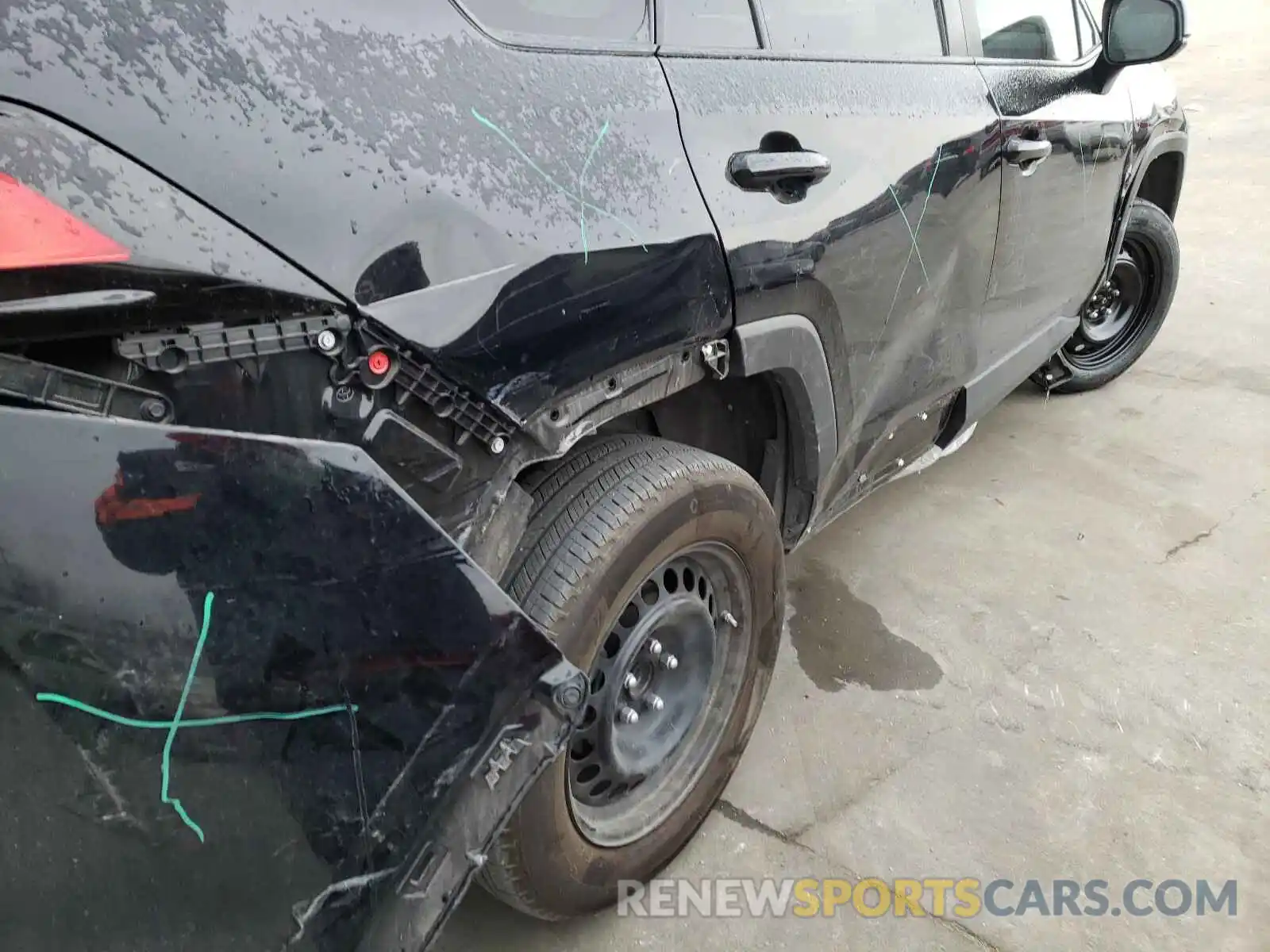 9 Photograph of a damaged car 2T3H1RFV6KC019689 TOYOTA RAV4 2019
