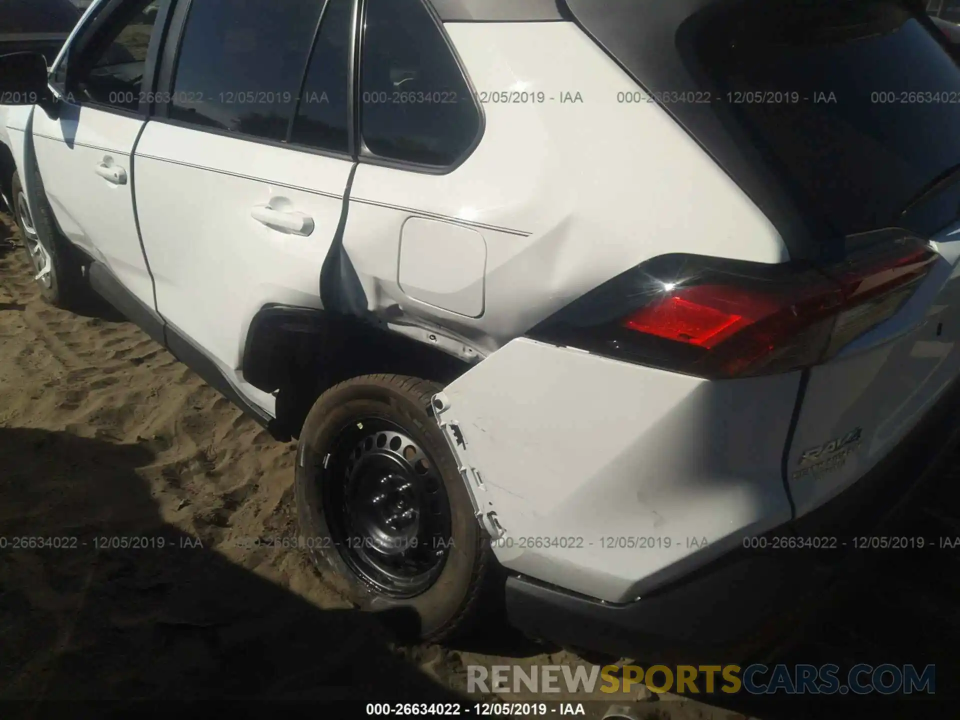 6 Photograph of a damaged car 2T3H1RFV6KC020759 TOYOTA RAV4 2019