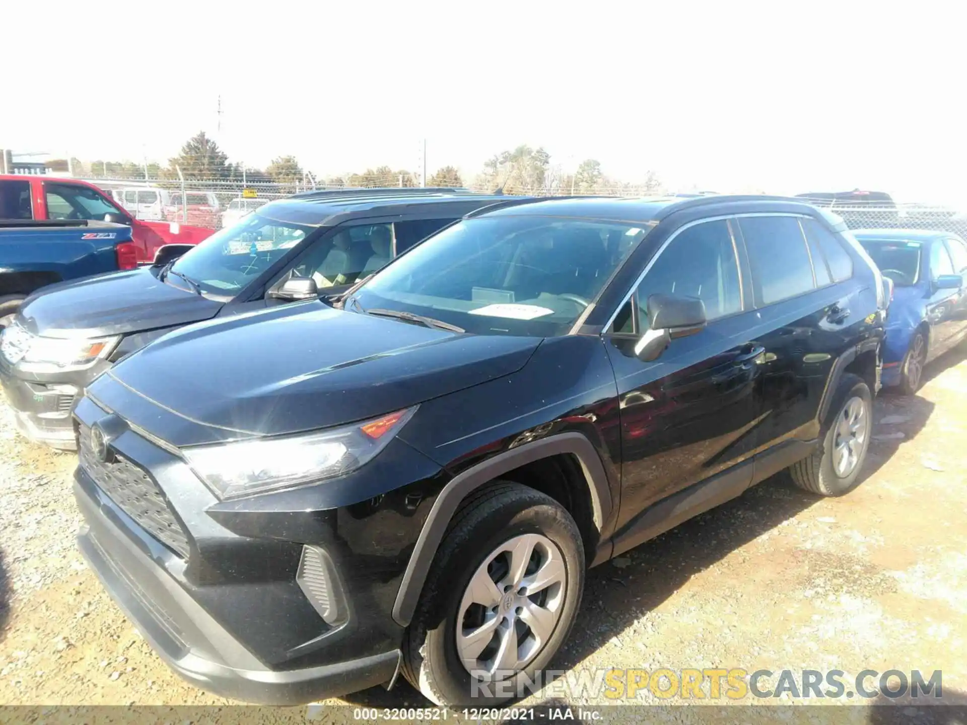 2 Photograph of a damaged car 2T3H1RFV6KC021099 TOYOTA RAV4 2019