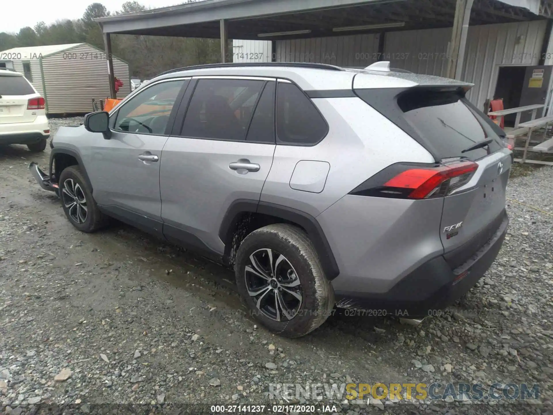 3 Photograph of a damaged car 2T3H1RFV6KC030482 TOYOTA RAV4 2019