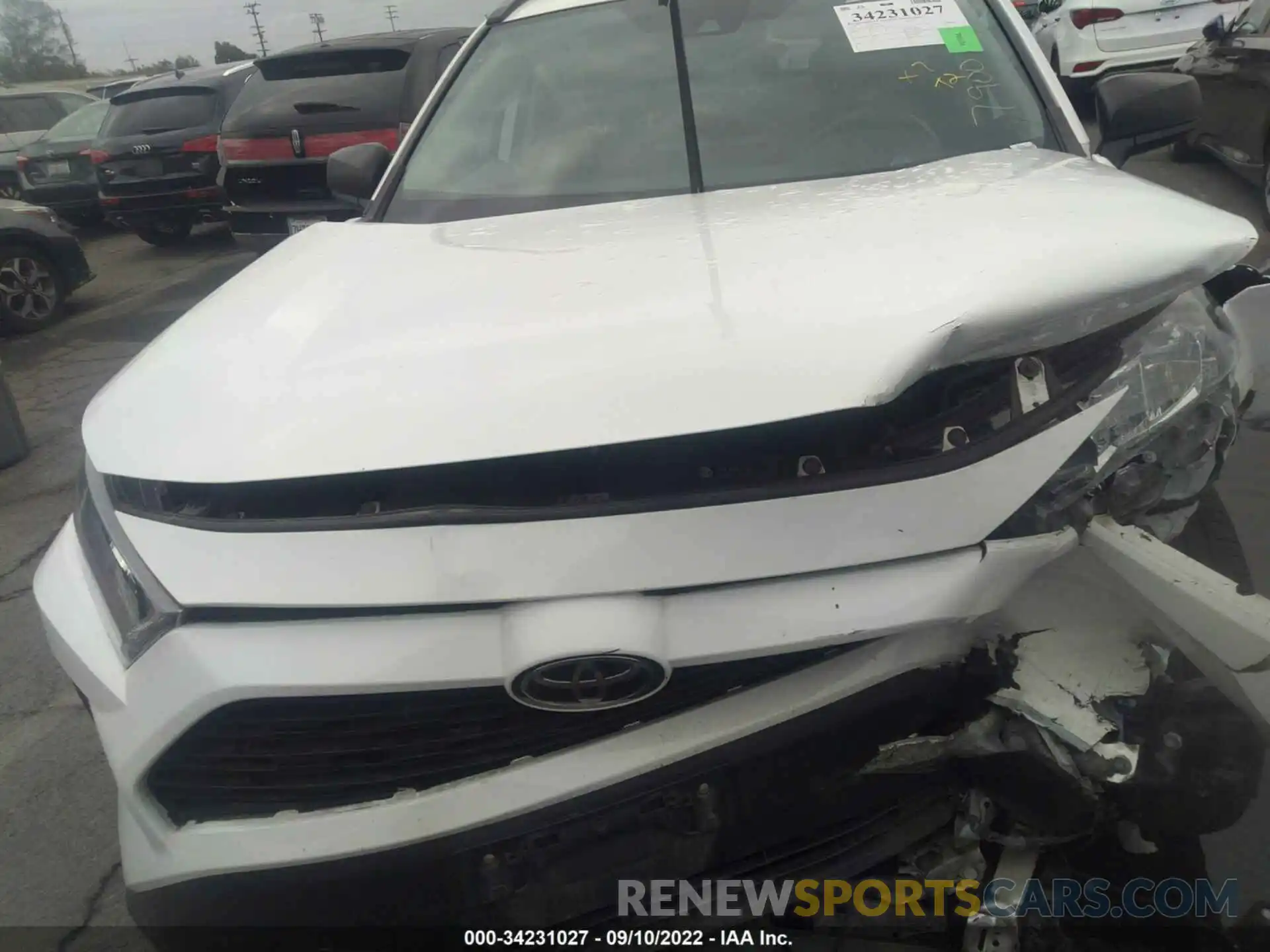 10 Photograph of a damaged car 2T3H1RFV6KW007900 TOYOTA RAV4 2019