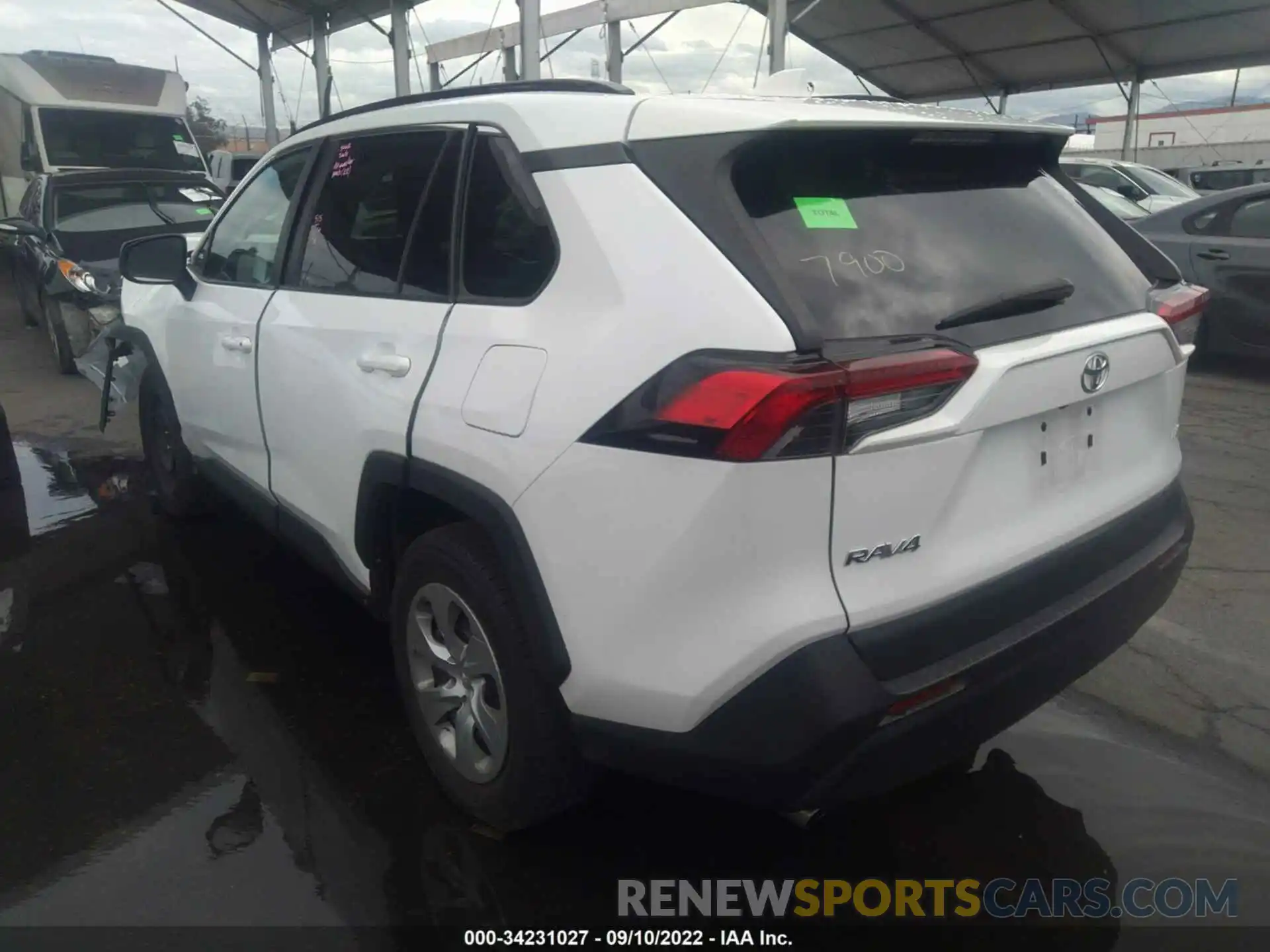 3 Photograph of a damaged car 2T3H1RFV6KW007900 TOYOTA RAV4 2019