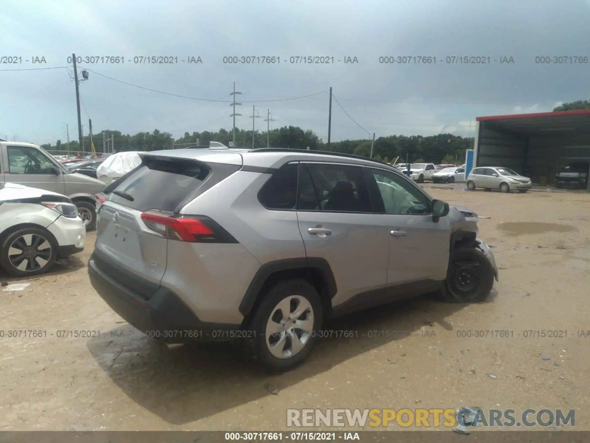 4 Photograph of a damaged car 2T3H1RFV6KW019111 TOYOTA RAV4 2019